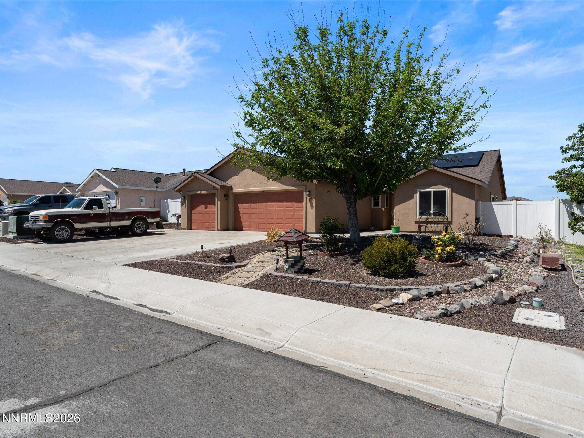 1476 Grey Bluffs Drive Property Photo 1