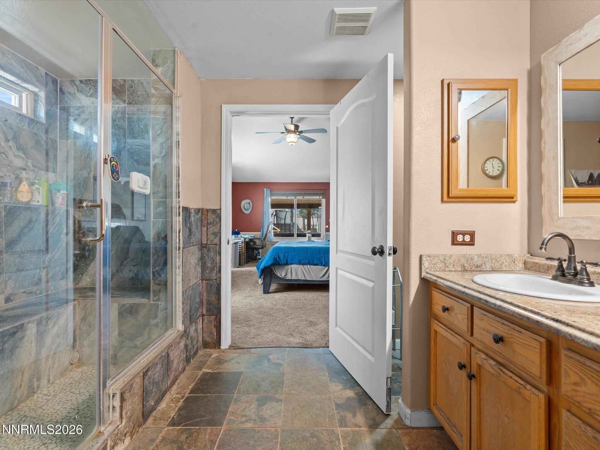 1476 Grey Bluffs Drive Property Photo 20