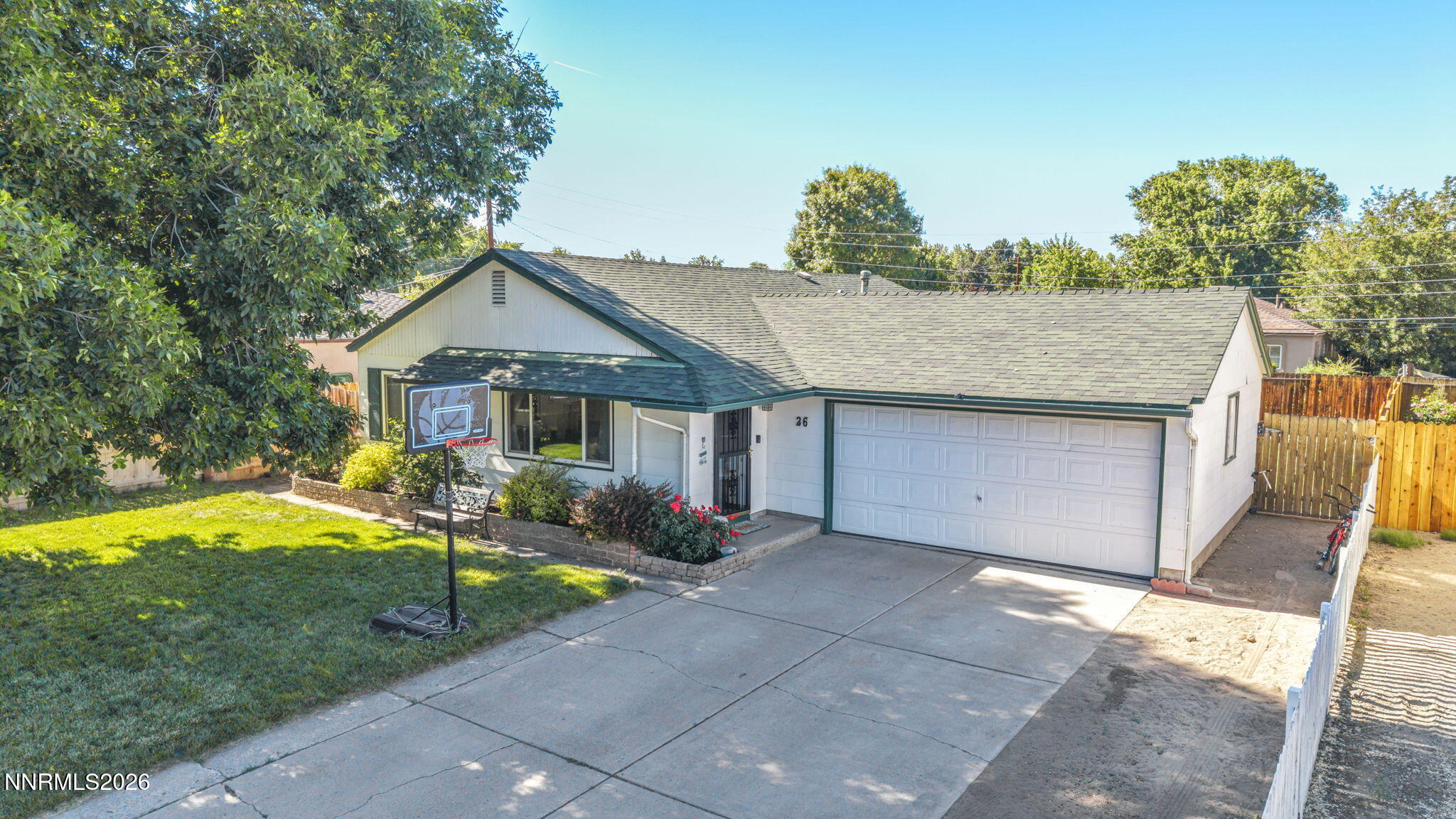 26 E I Street Property Photo 1