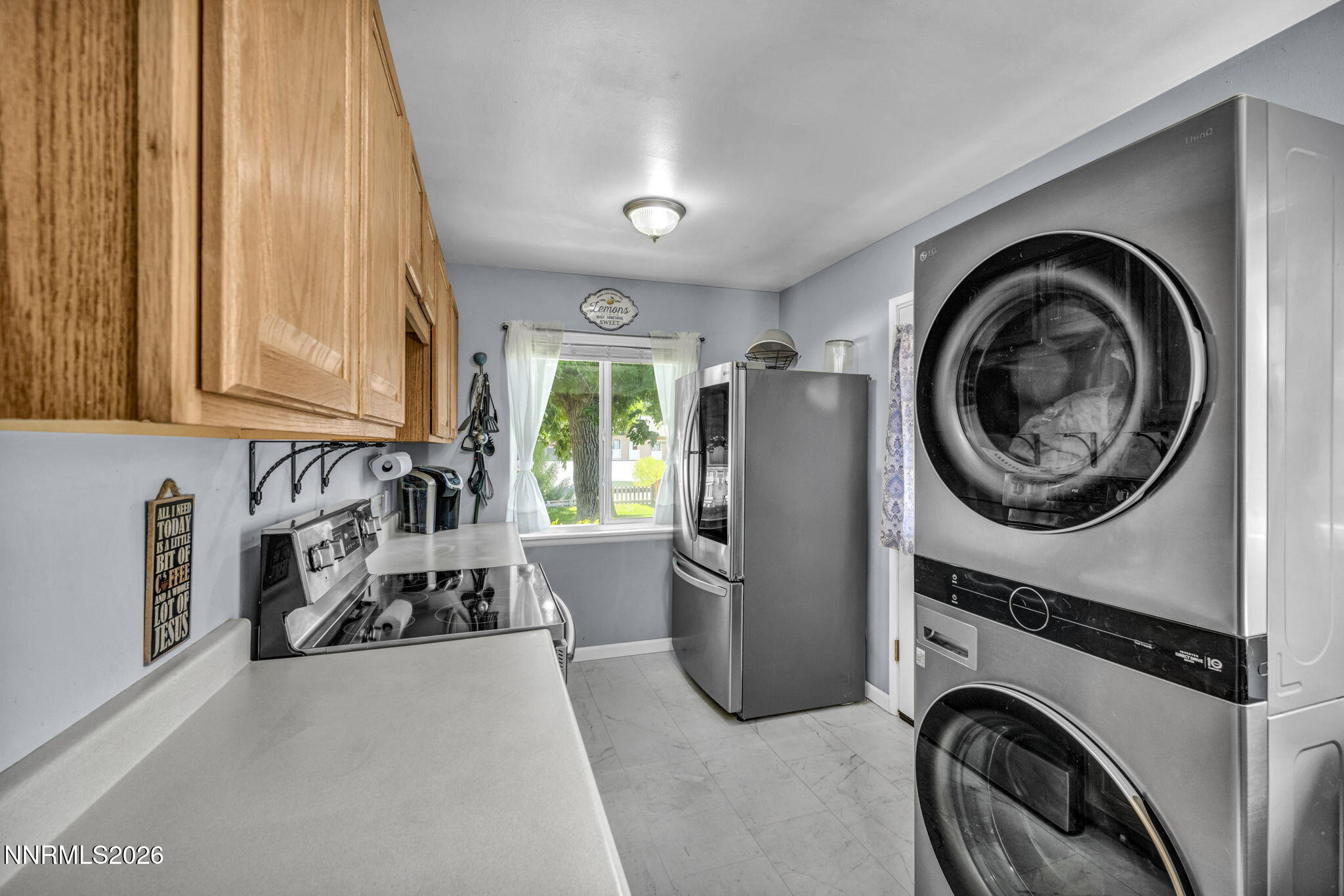 26 E I Street Property Photo 6