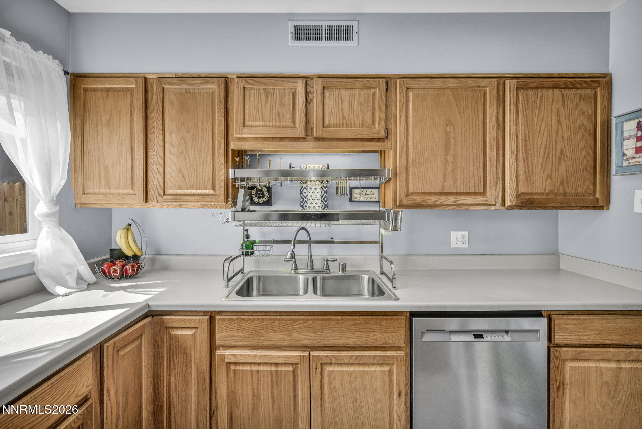 26 E I Street Property Photo 10