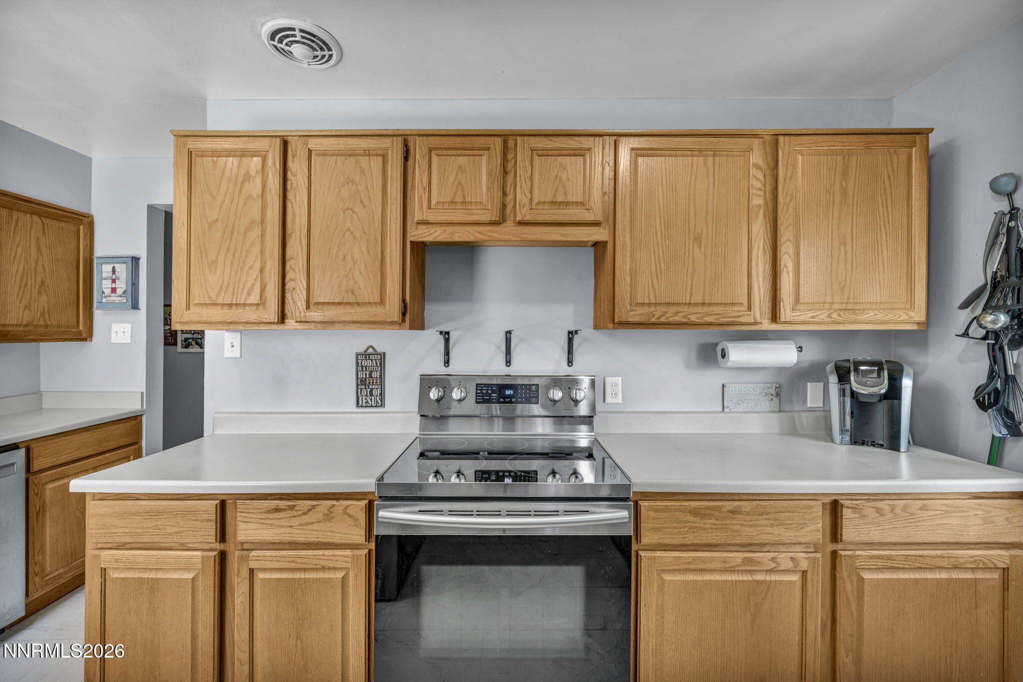 26 E I Street Property Photo 11
