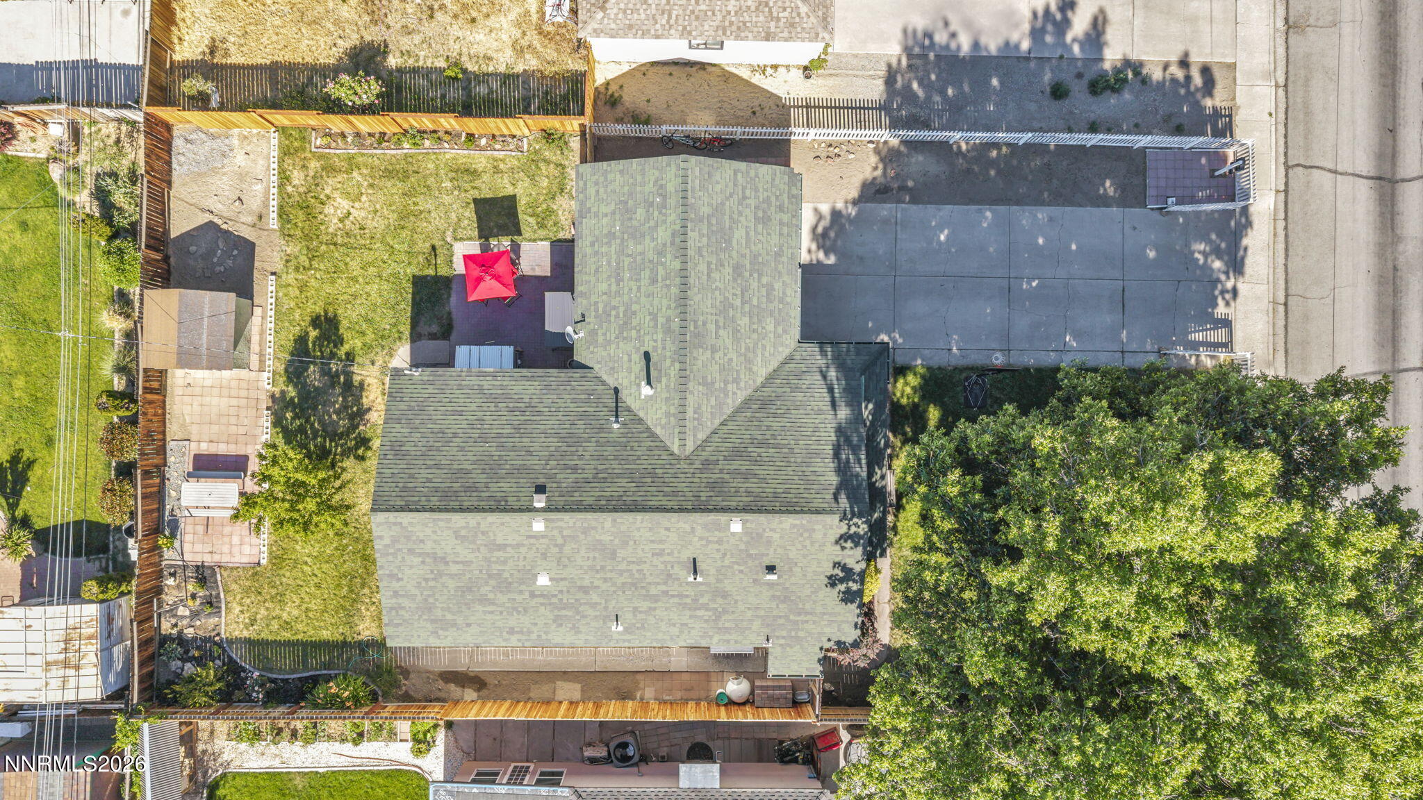 26 E I Street Property Photo 40