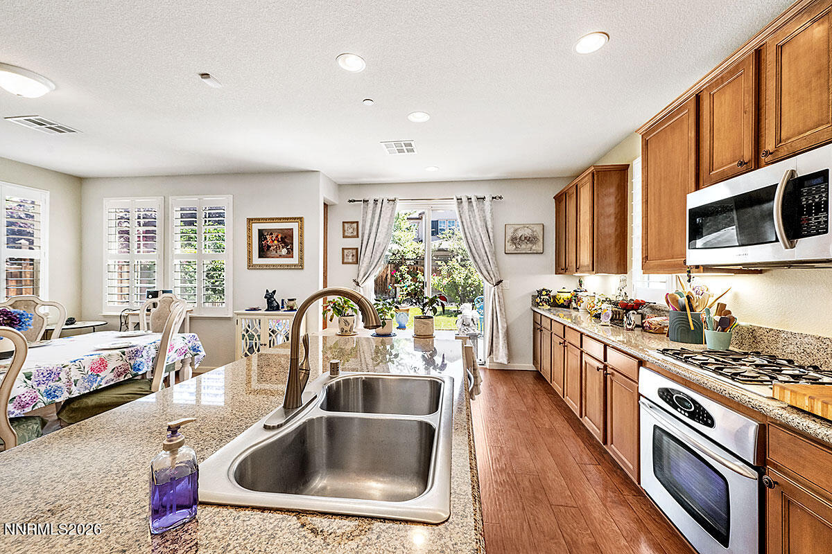 7082 Sacred Circle Property Photo 14