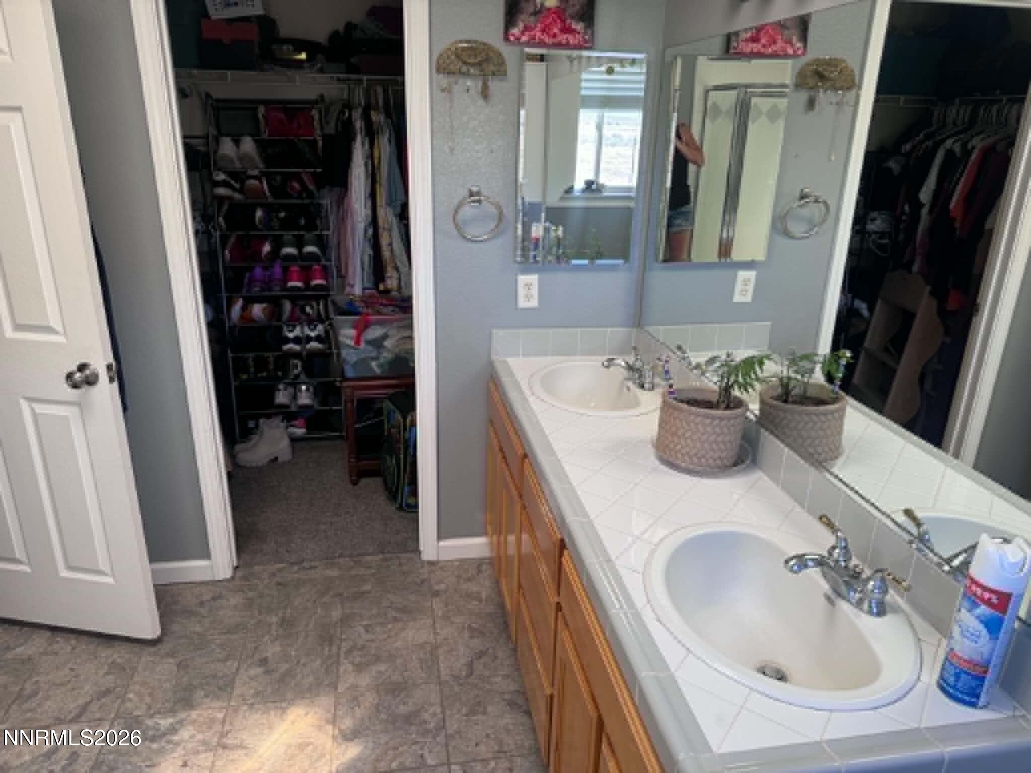 660 Castle Way Property Photo 12