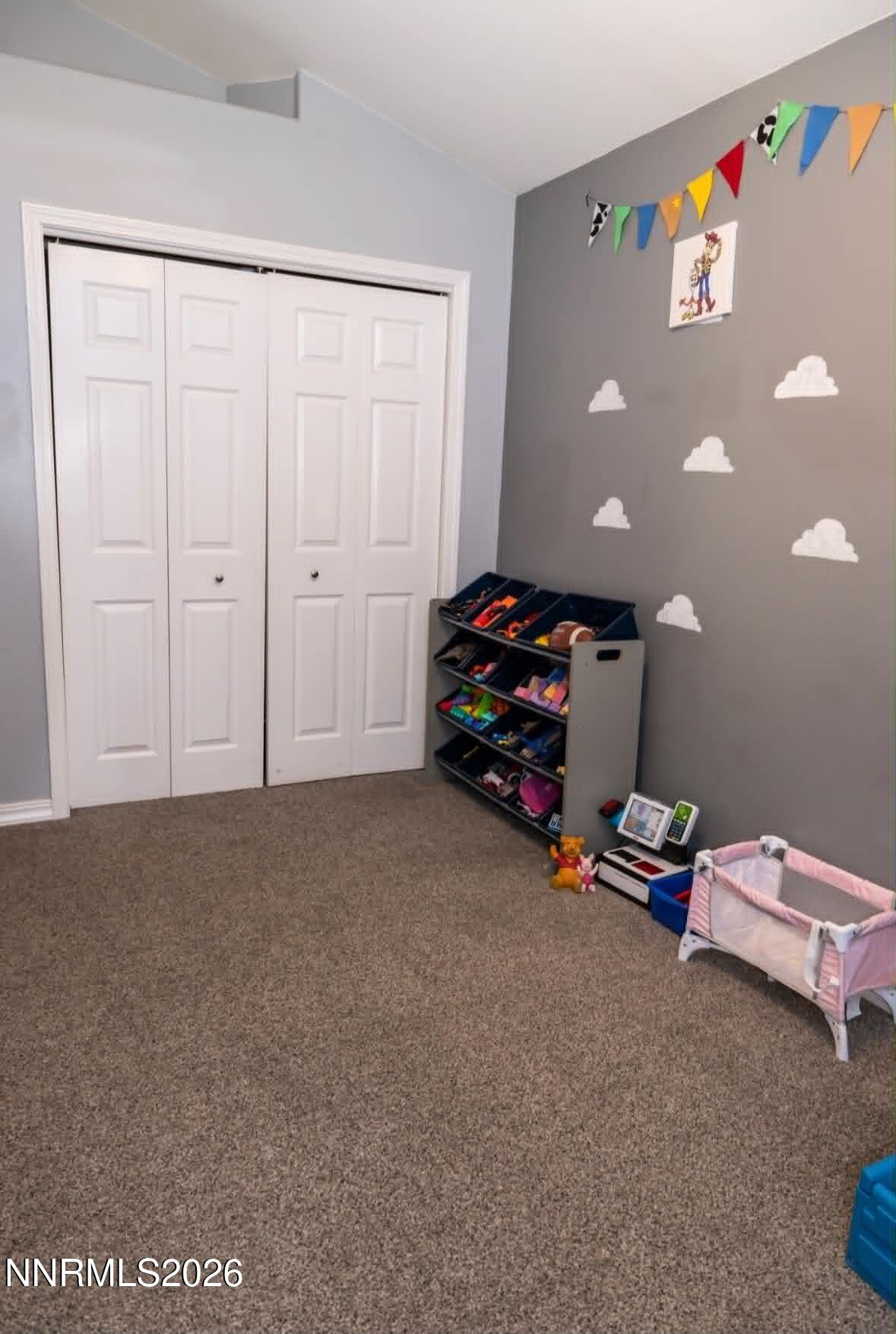 660 Castle Way Property Photo 14