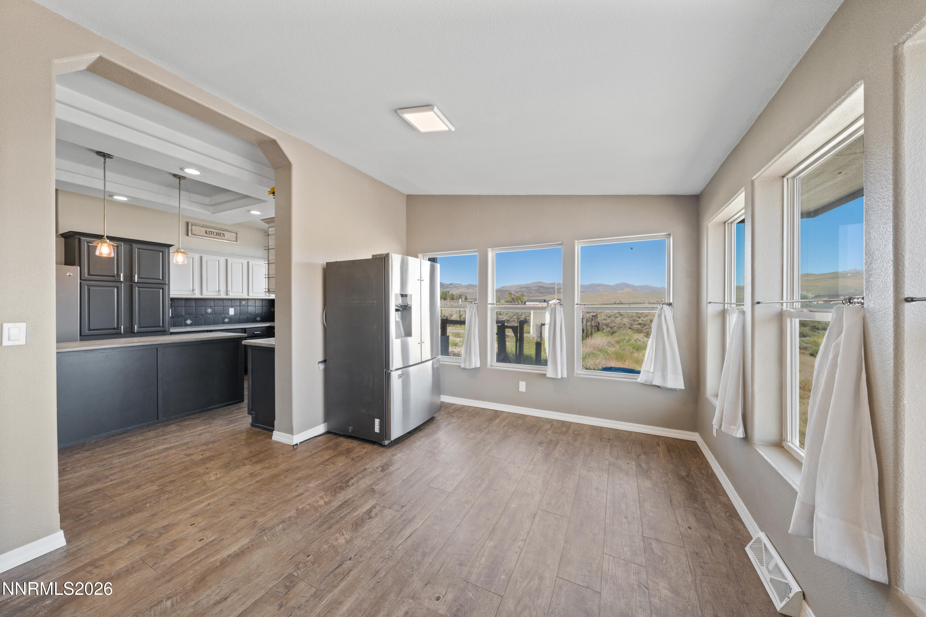 16105 Frontier Road Property Photo 6