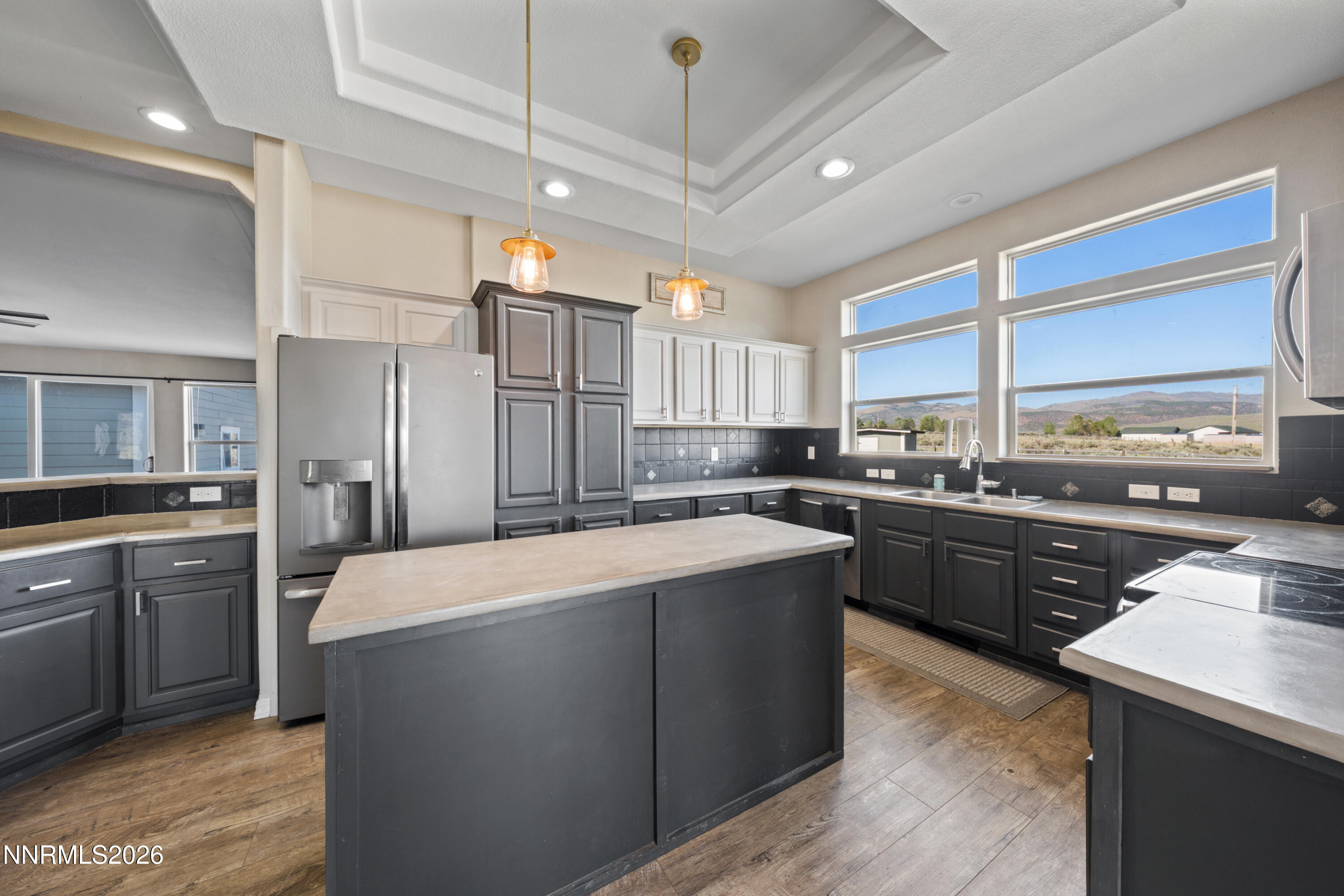 16105 Frontier Road Property Photo 9