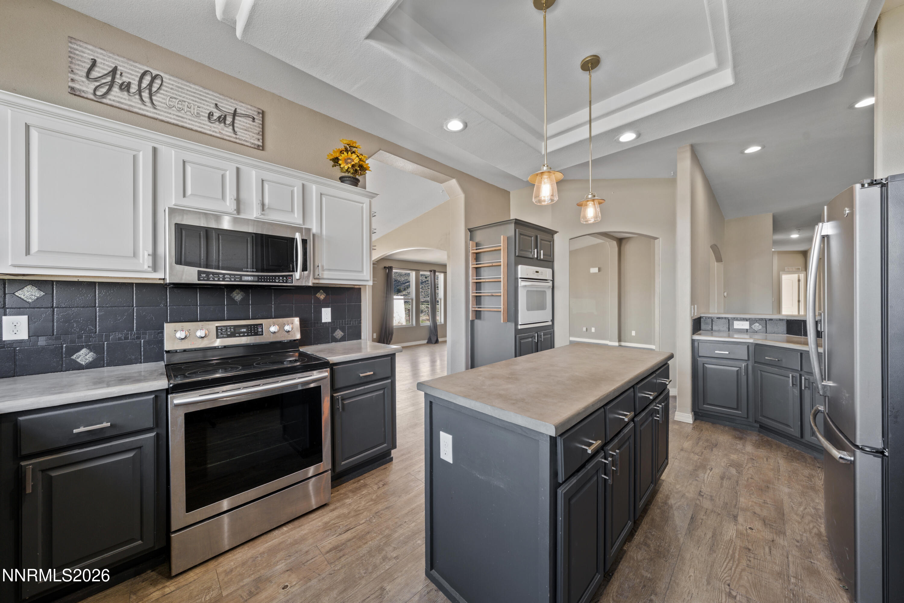 16105 Frontier Road Property Photo 11
