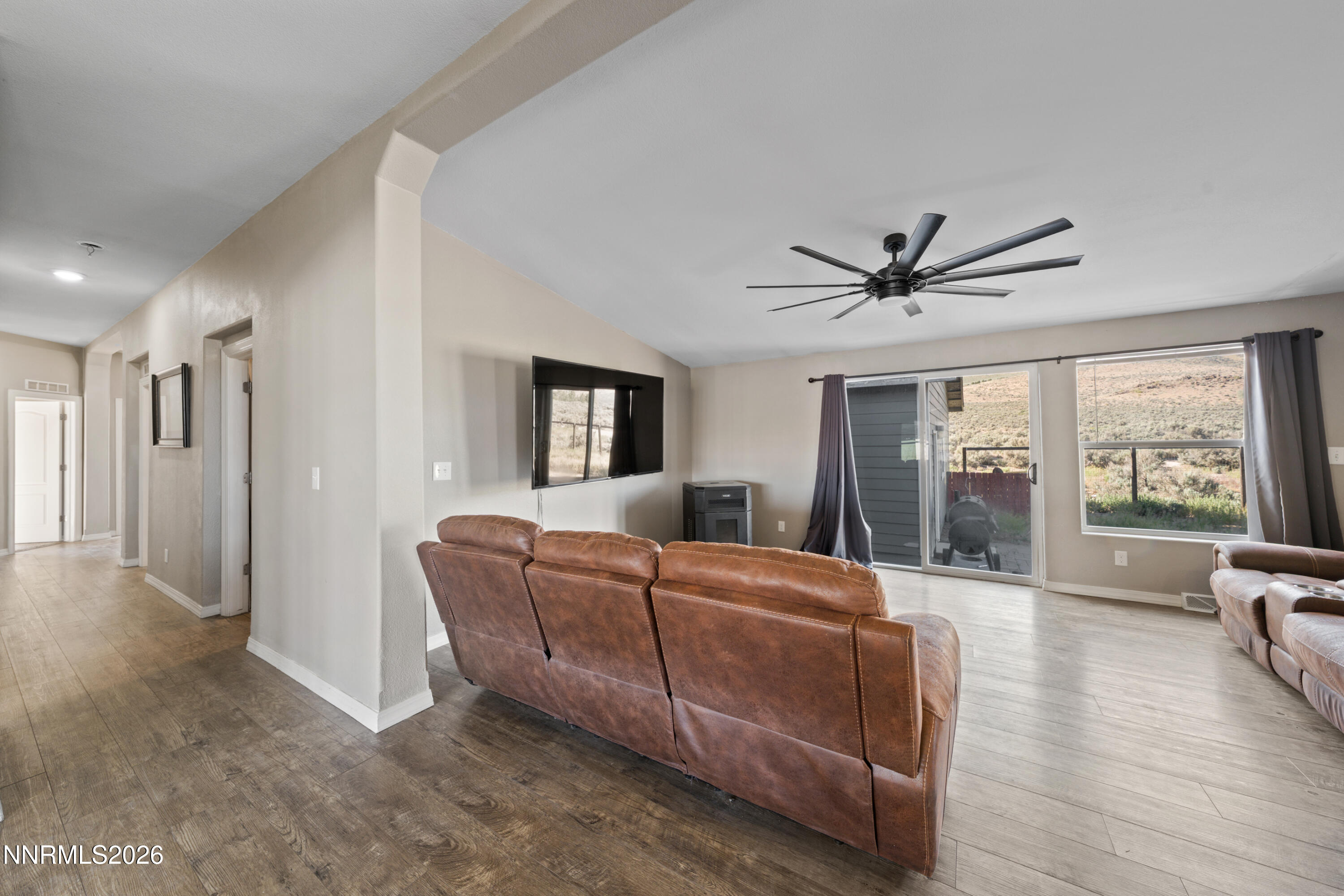16105 Frontier Road Property Photo 13