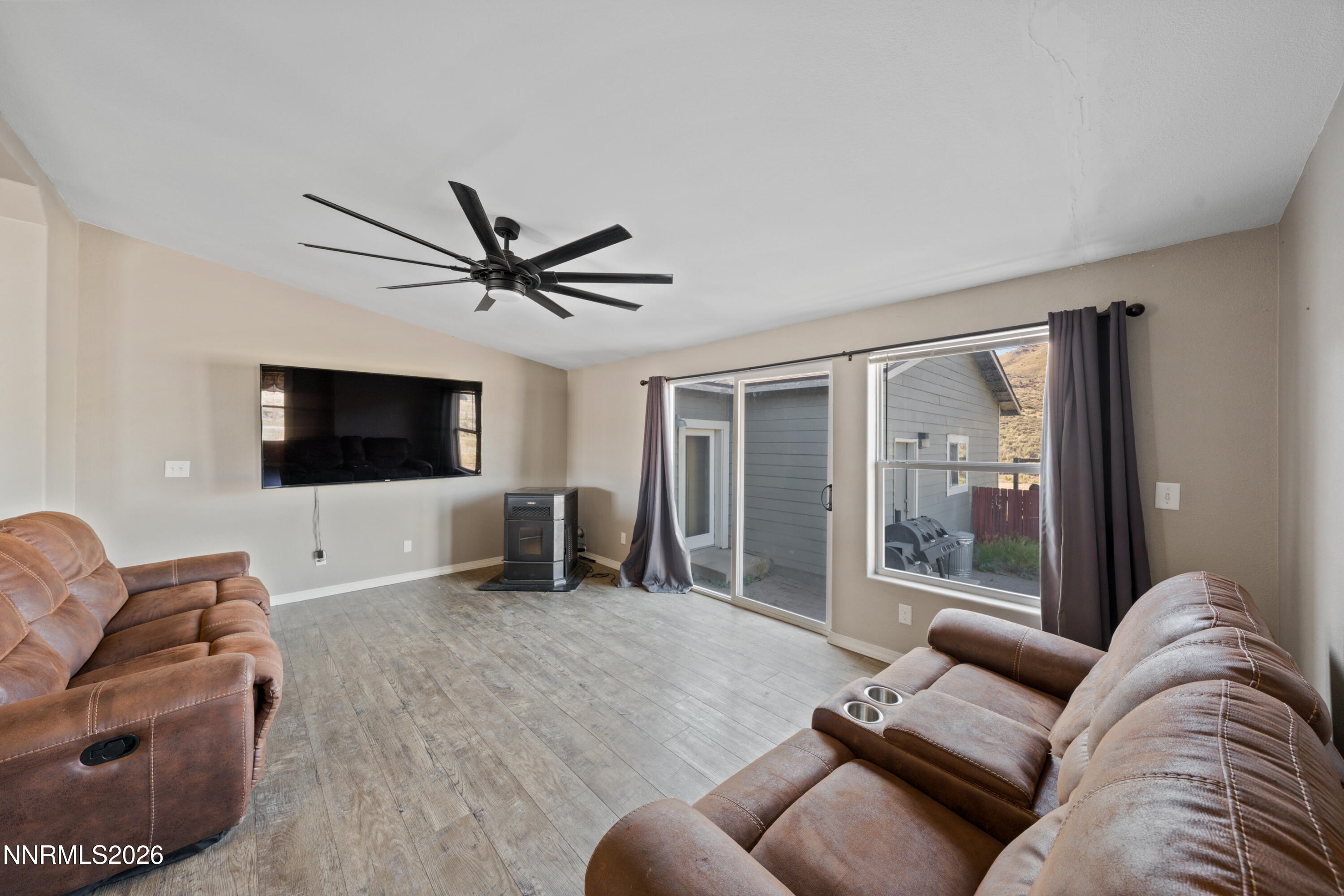 16105 Frontier Road Property Photo 17