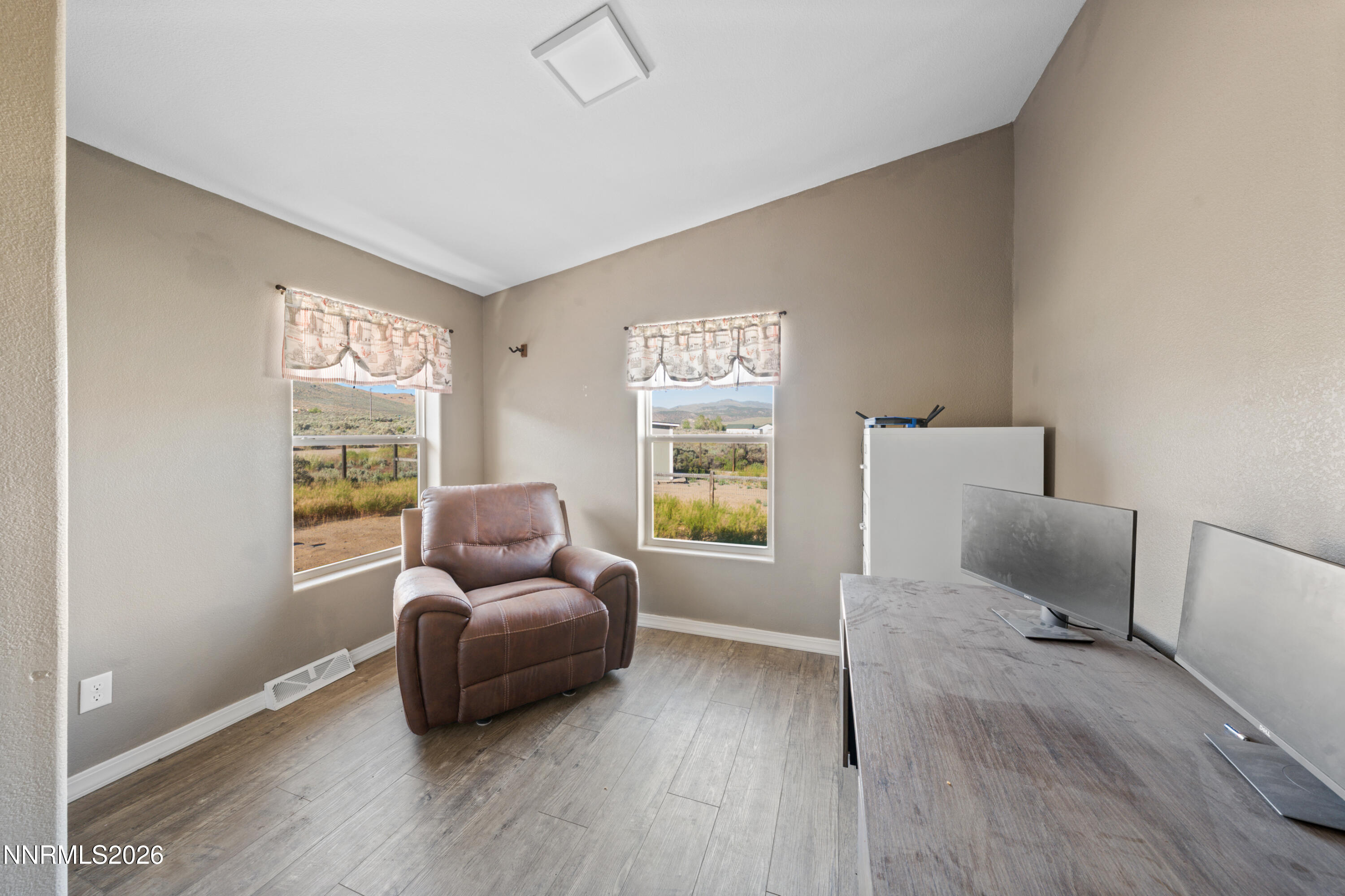 16105 Frontier Road Property Photo 18