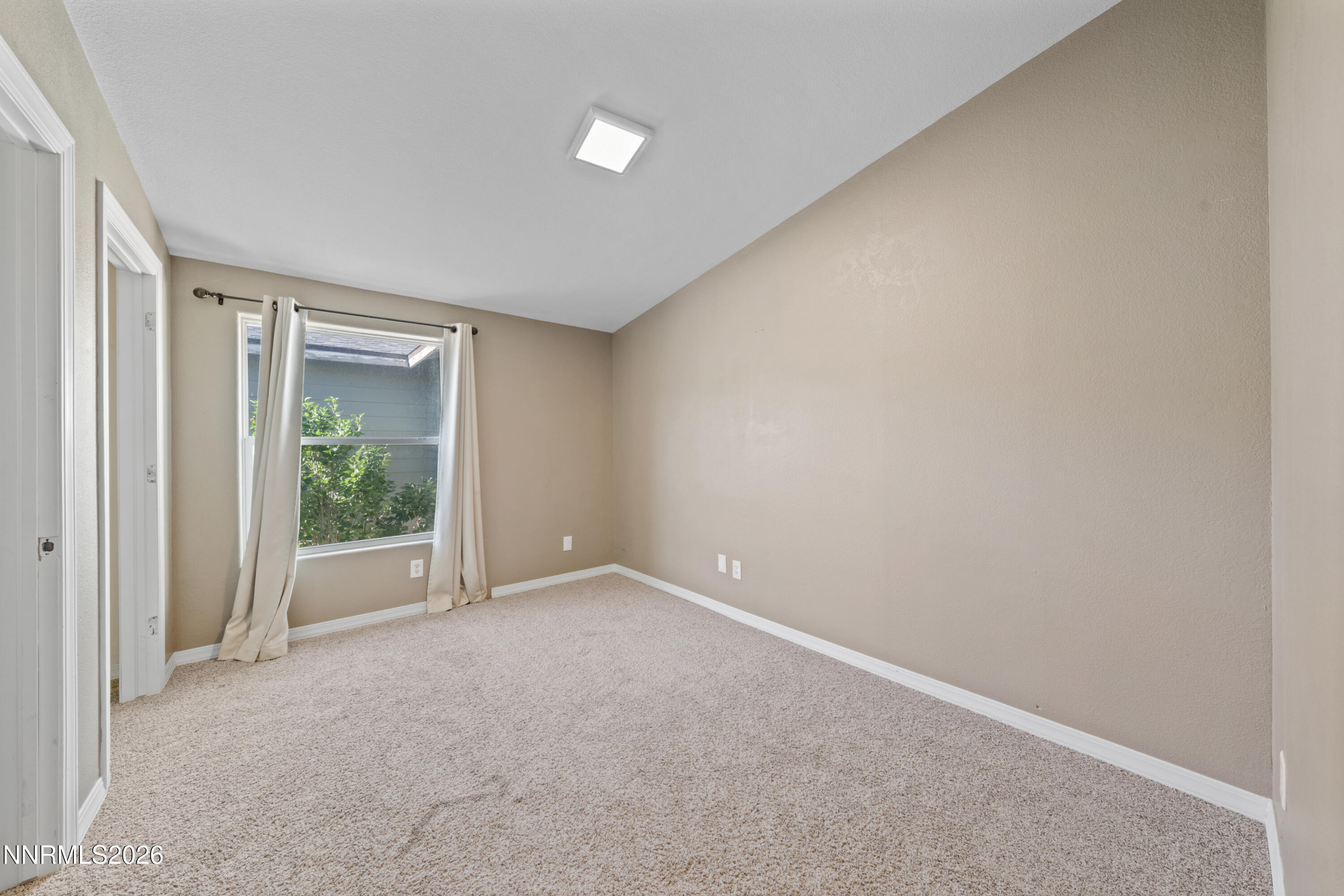 16105 Frontier Road Property Photo 26