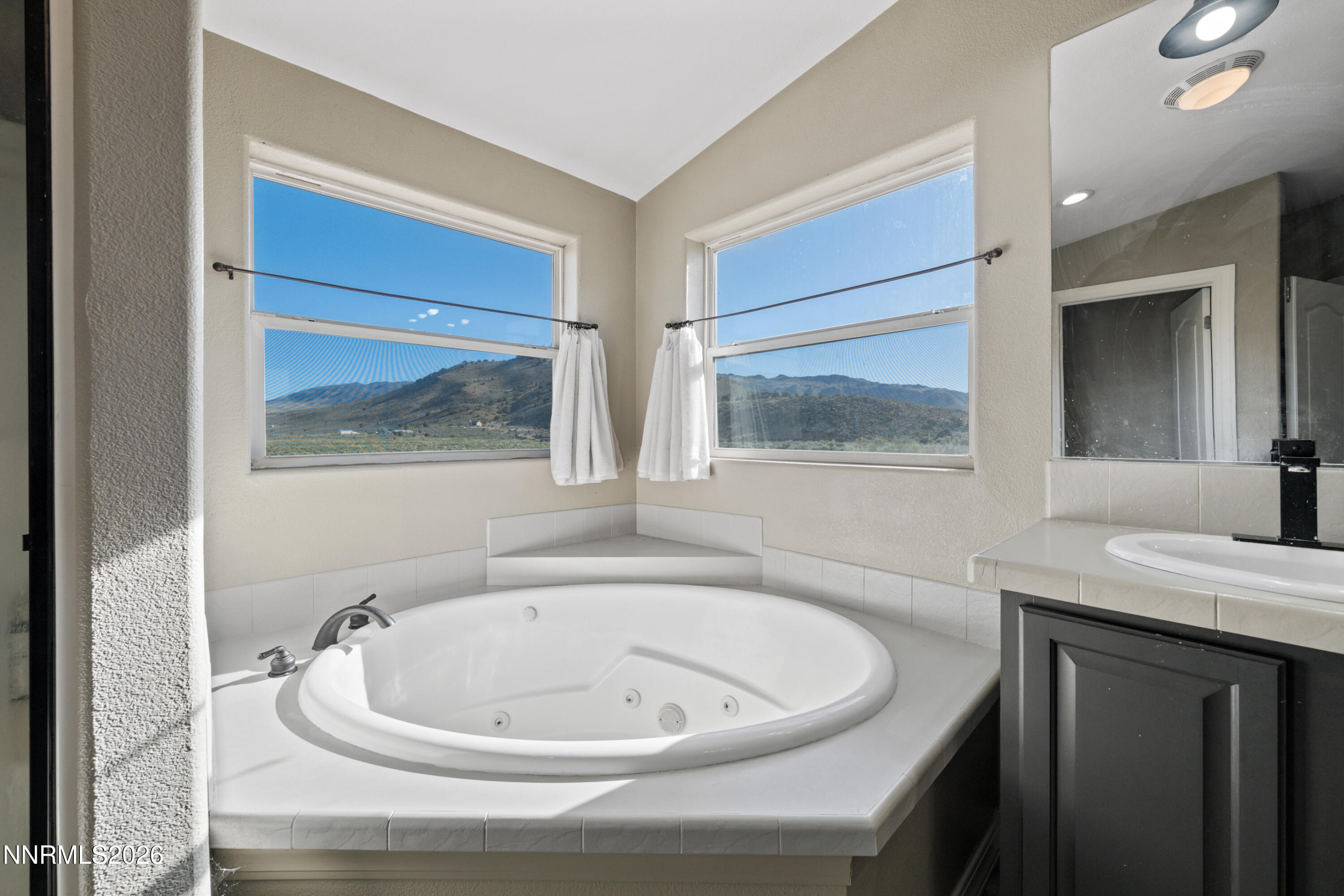 16105 Frontier Road Property Photo 45