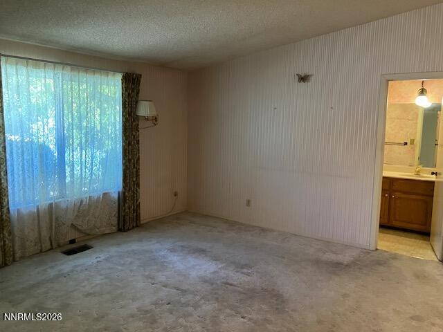 840 Meadow Springs Drive Property Photo 11