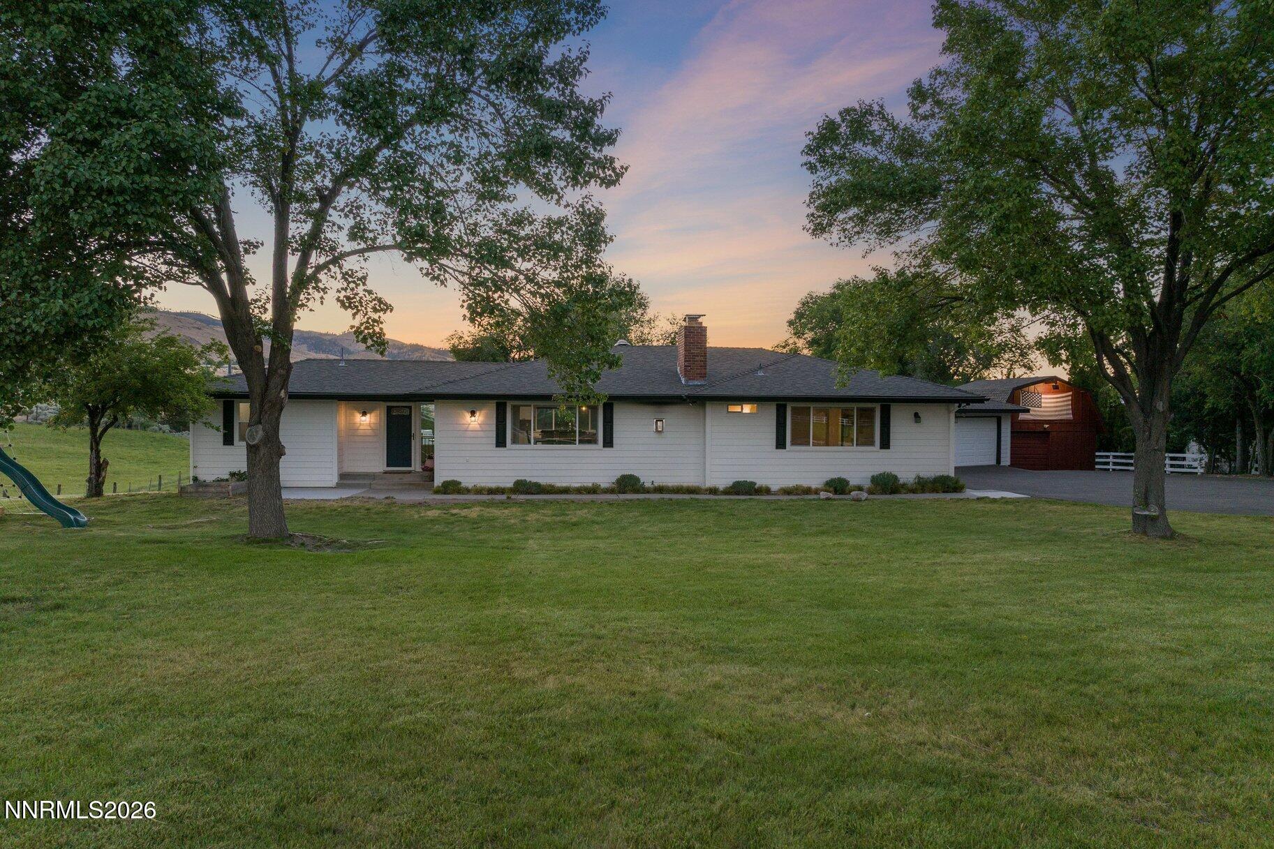 3855 Fairview Road Property Photo 1