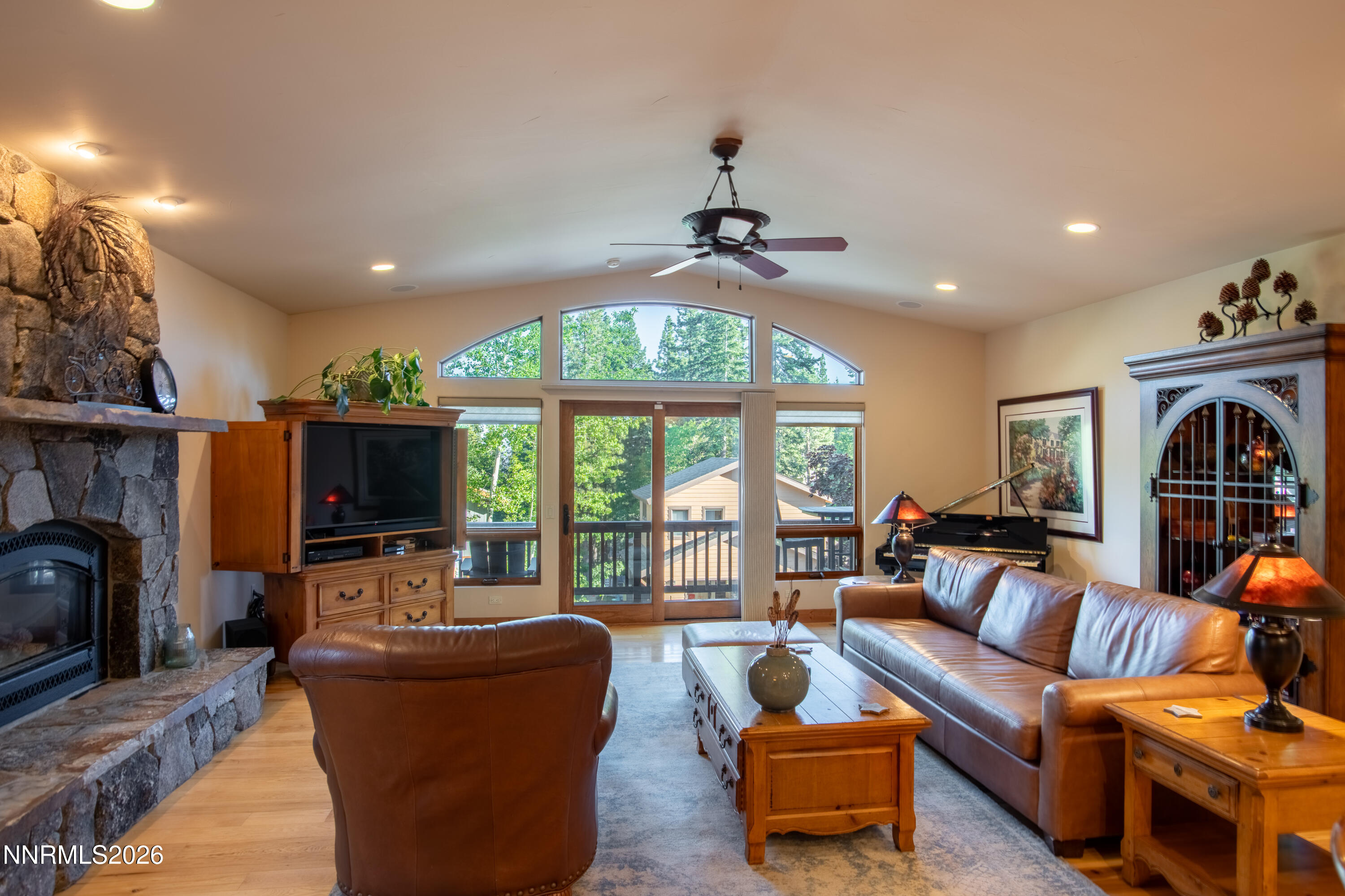 968 Granite Court Property Photo 11