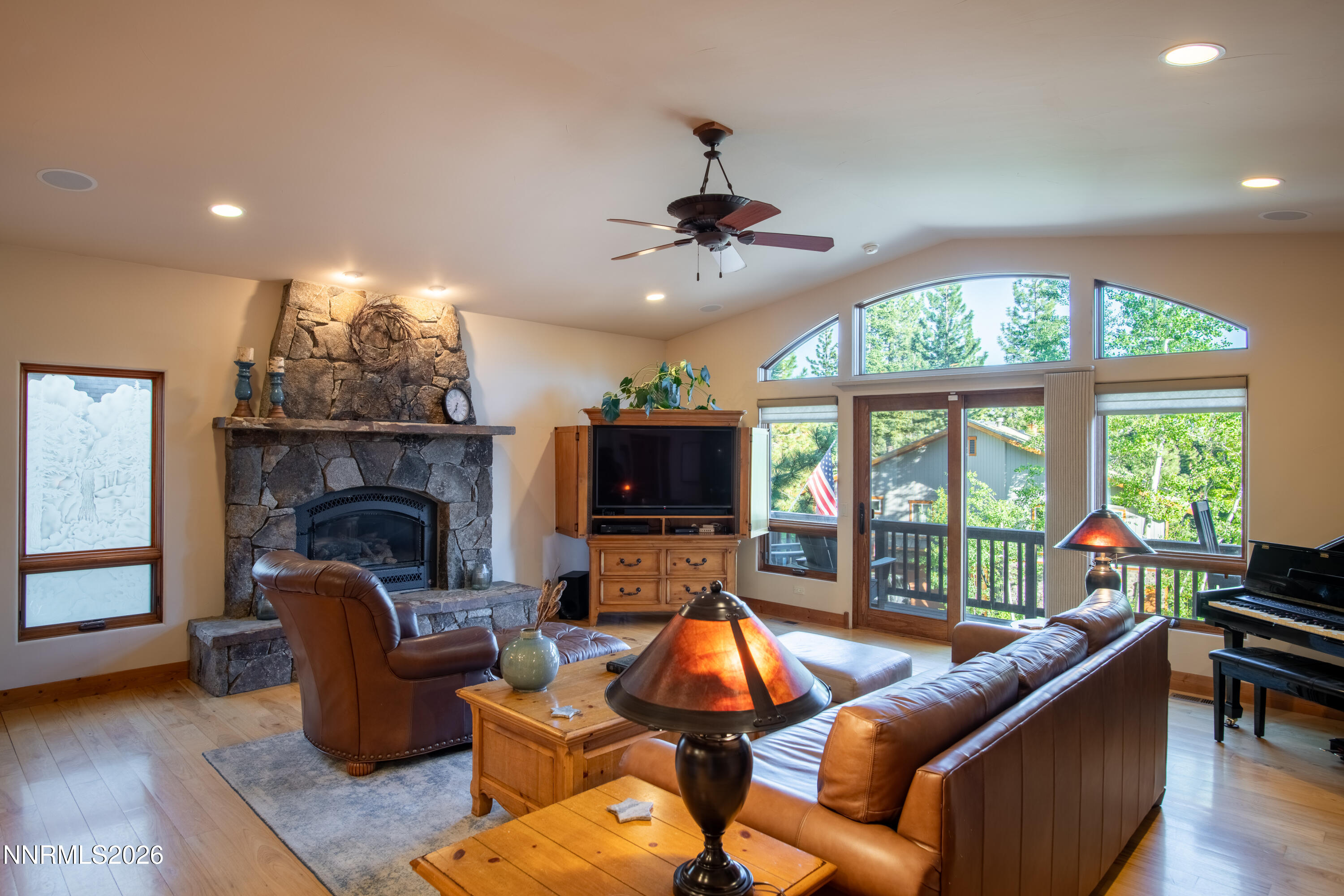 968 Granite Court Property Photo 12