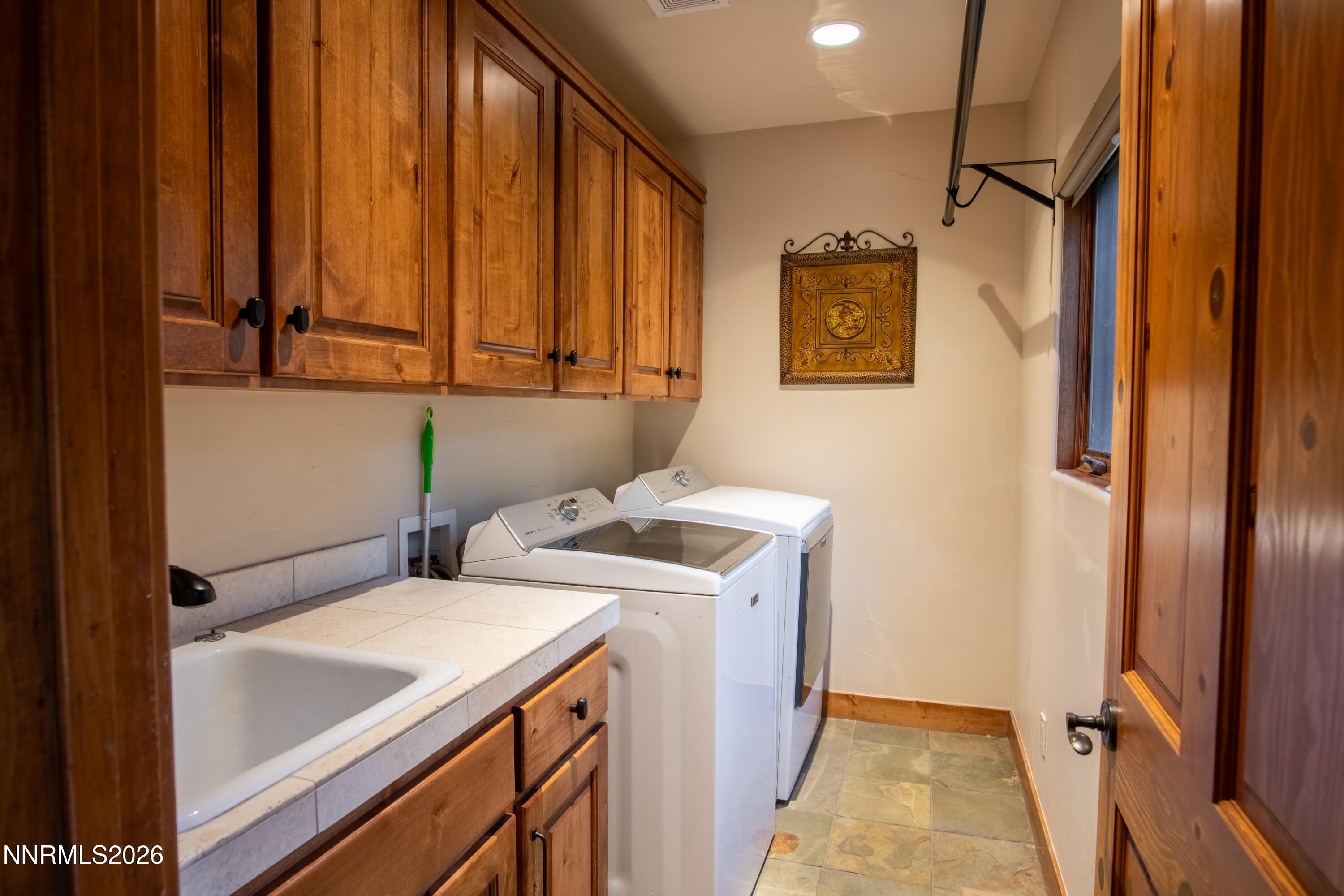 968 Granite Court Property Photo 31