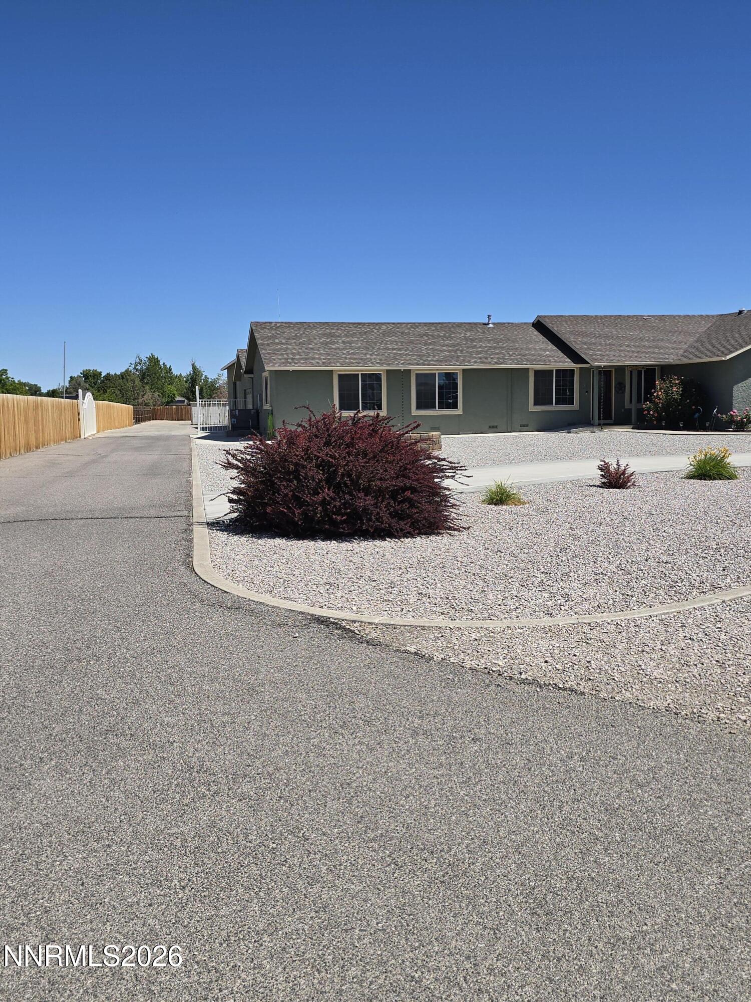 670 Hunter Park Way Property Photo 3