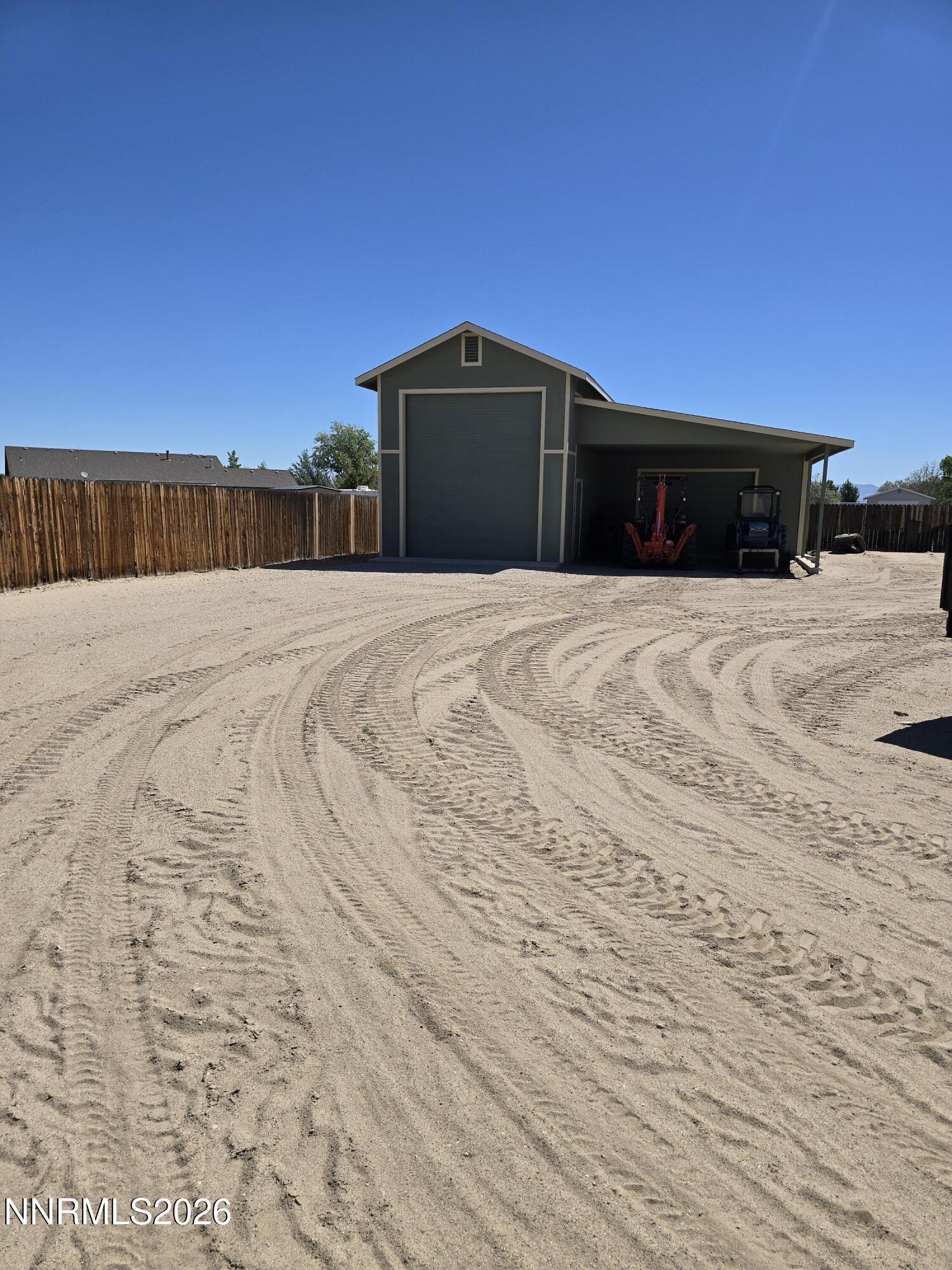 670 Hunter Park Way Property Photo 9