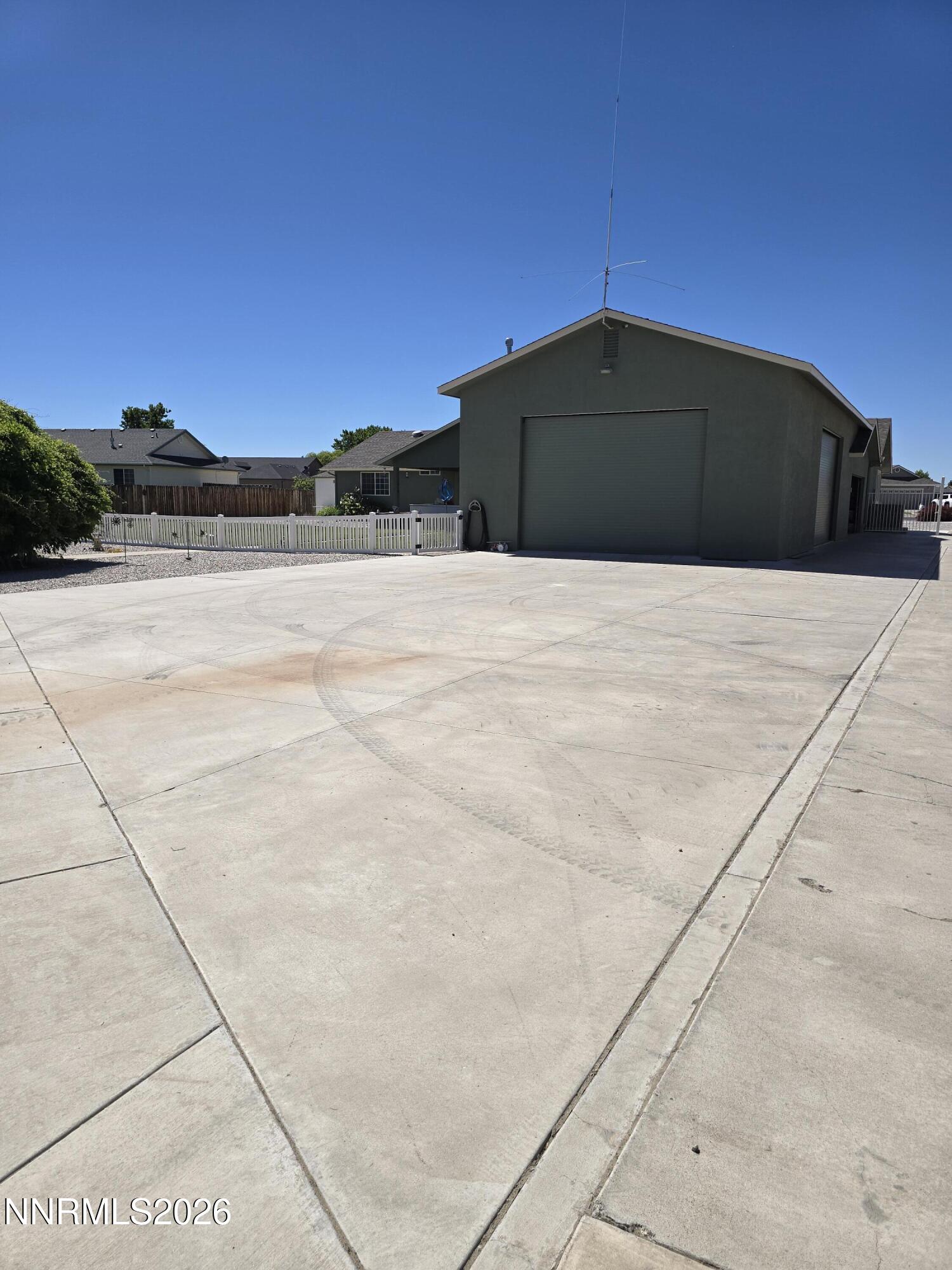 670 Hunter Park Way Property Photo 11