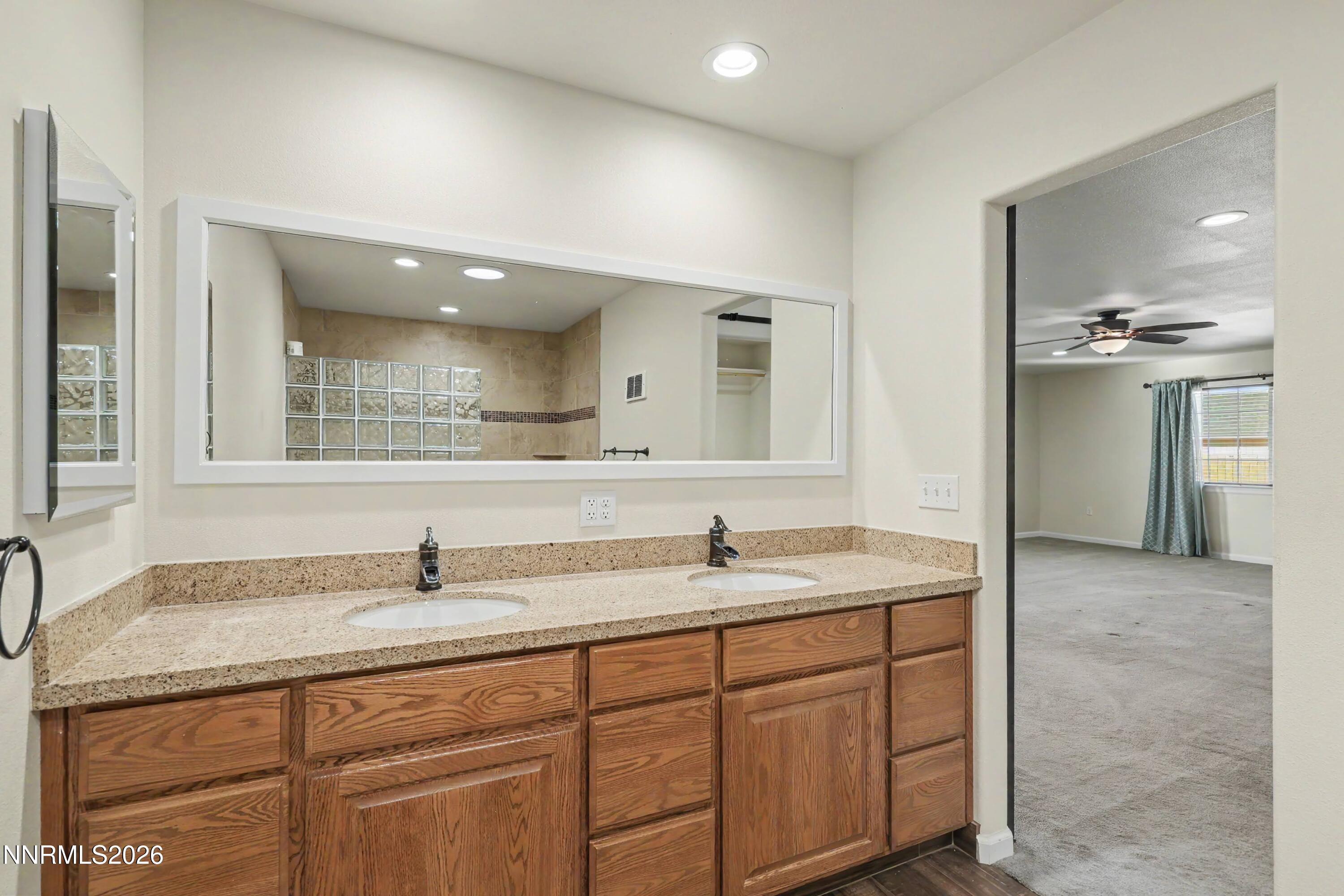 670 Hunter Park Way Property Photo 33