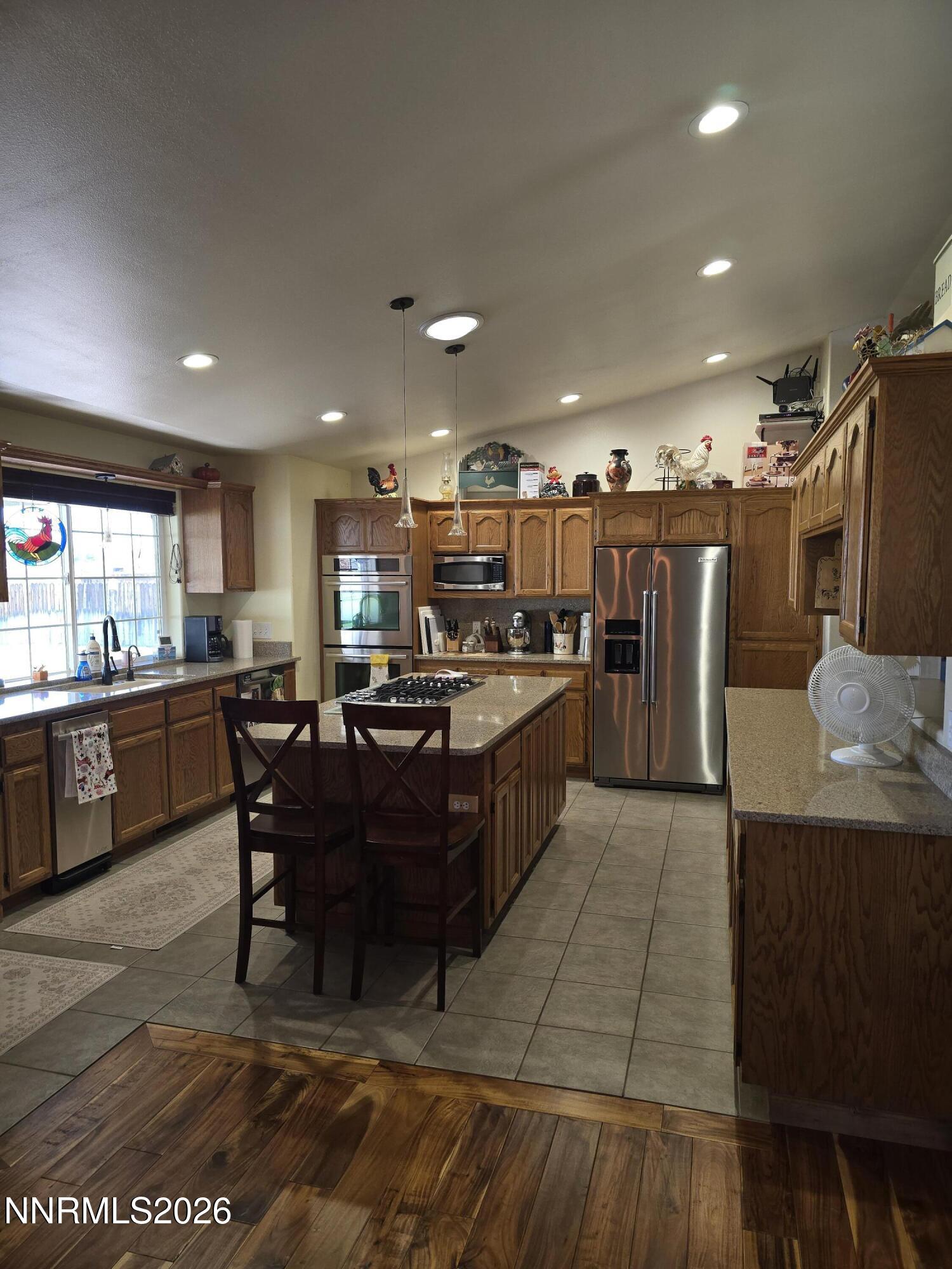 670 Hunter Park Way Property Photo 38