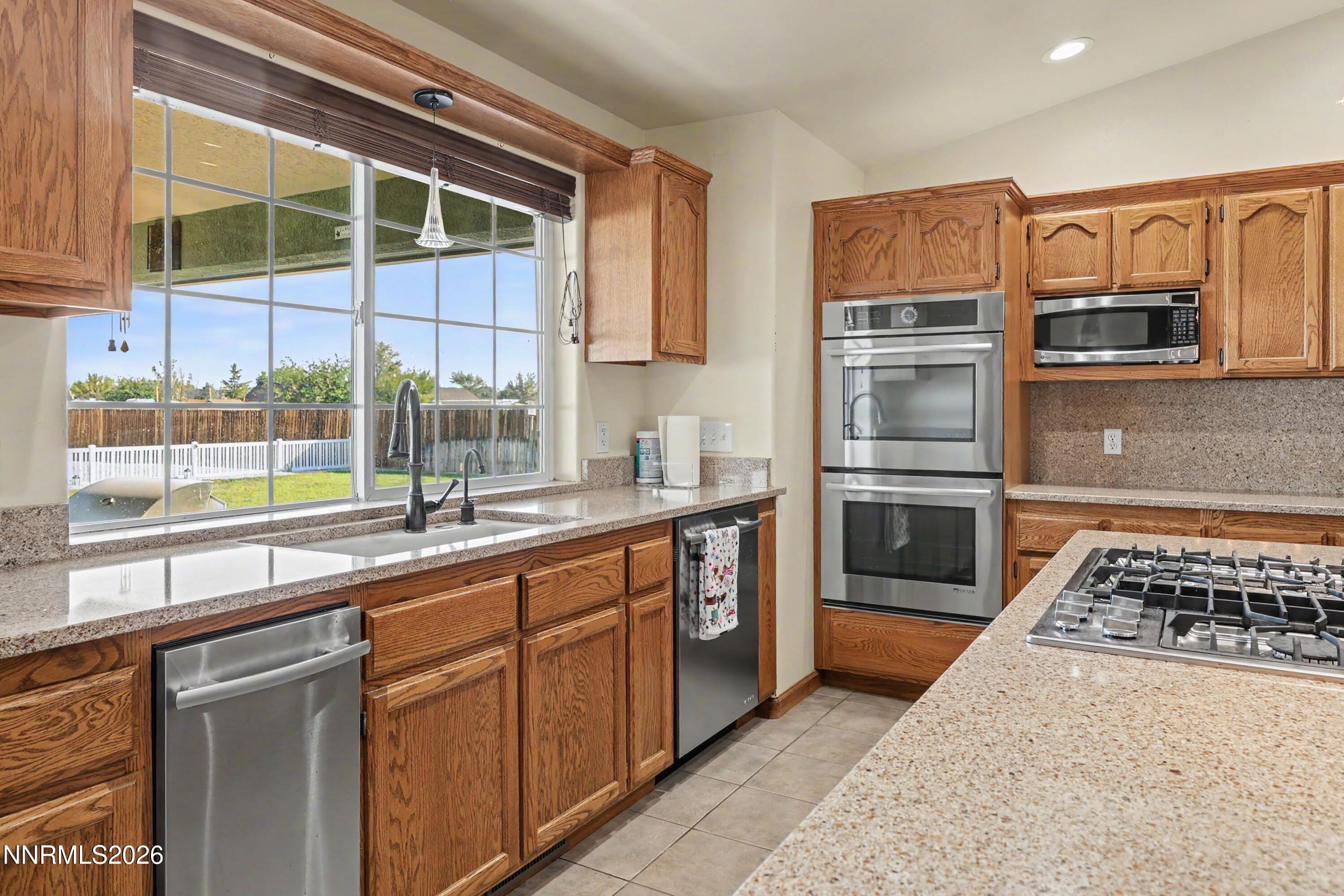 670 Hunter Park Way Property Photo 46