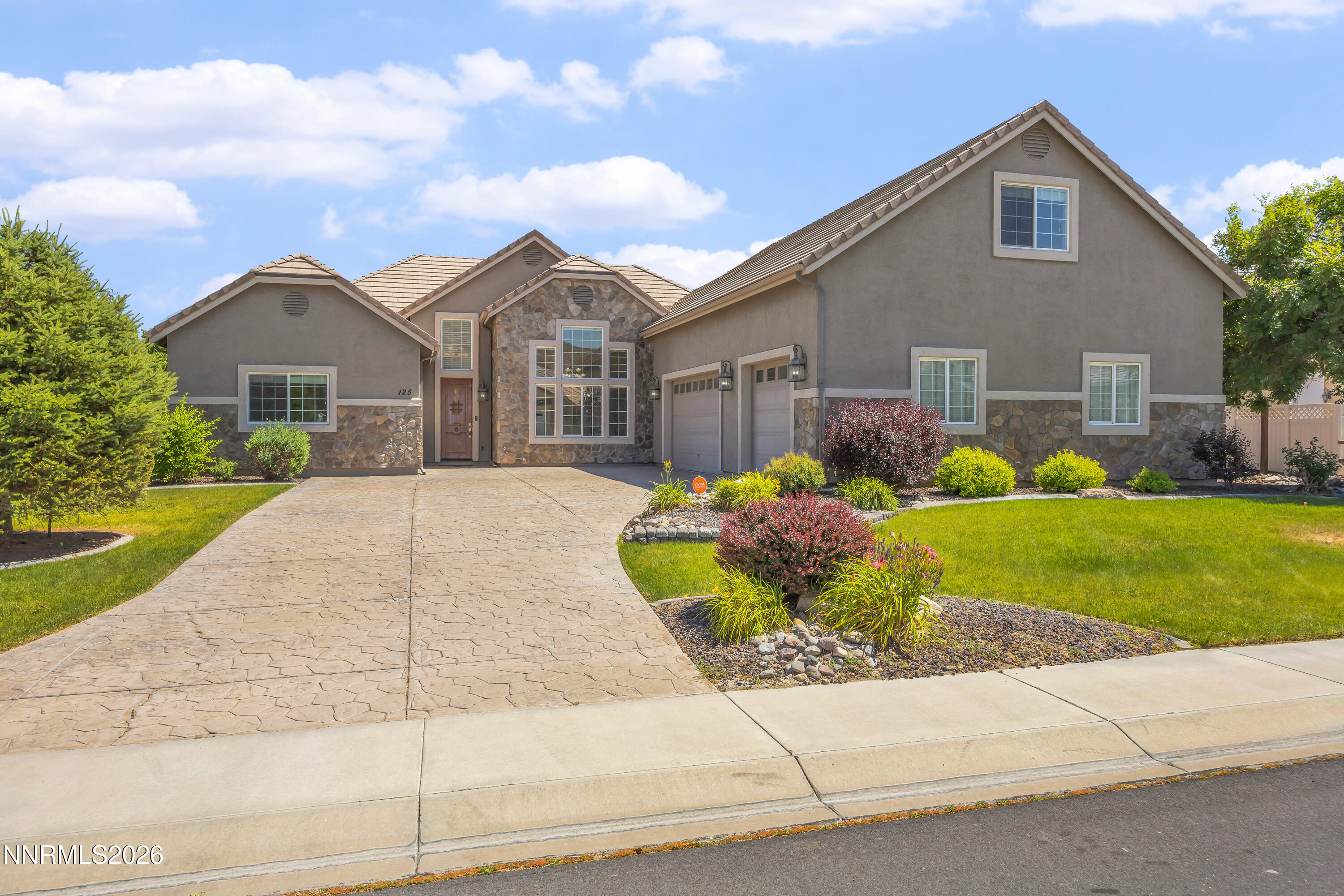 125 Denio Drive Property Photo 1