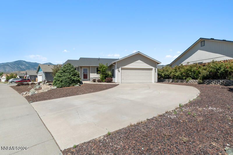 923 Ranchview Circle Property Photo 1