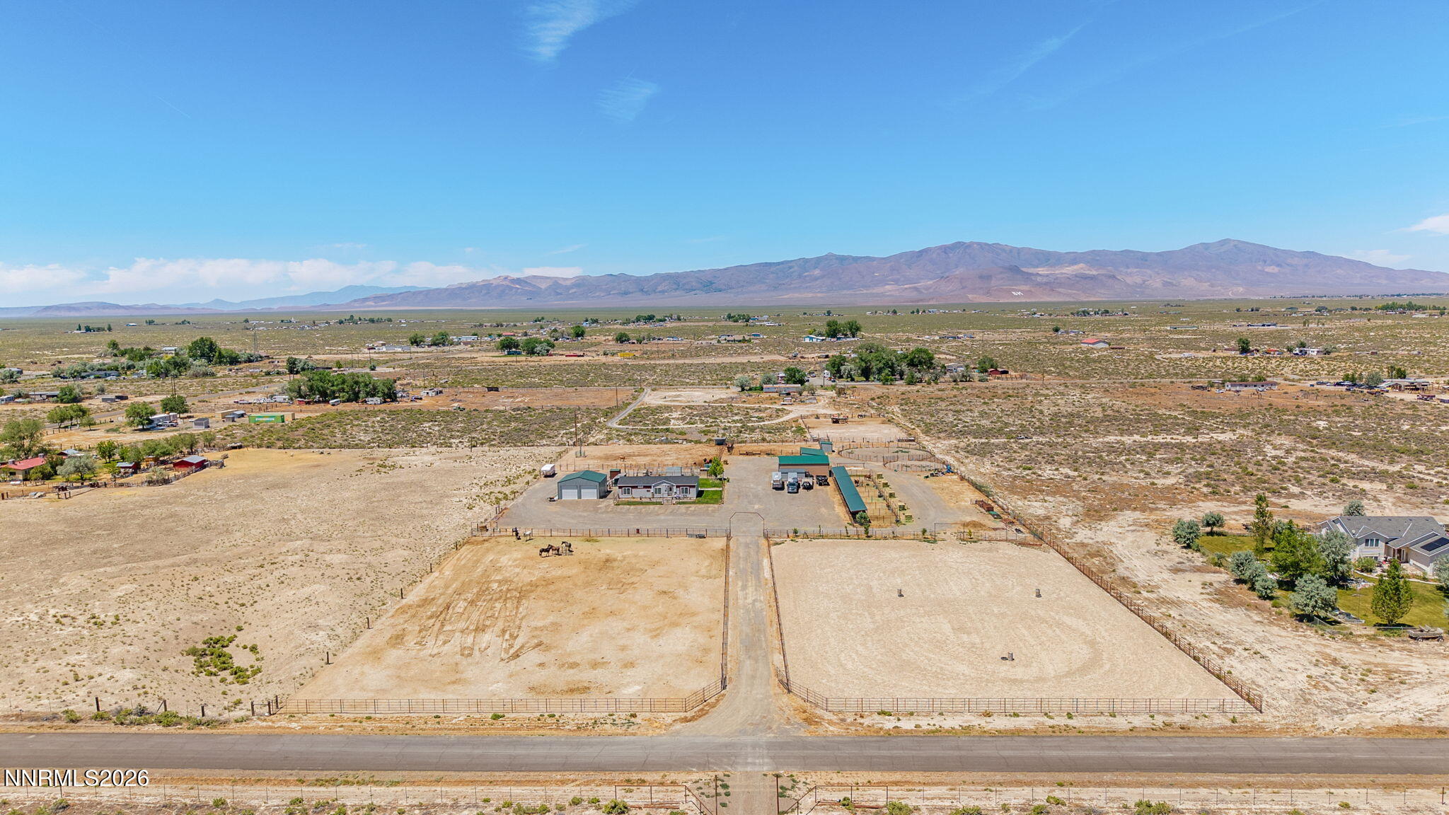 1729 2300 E Street Property Photo 2
