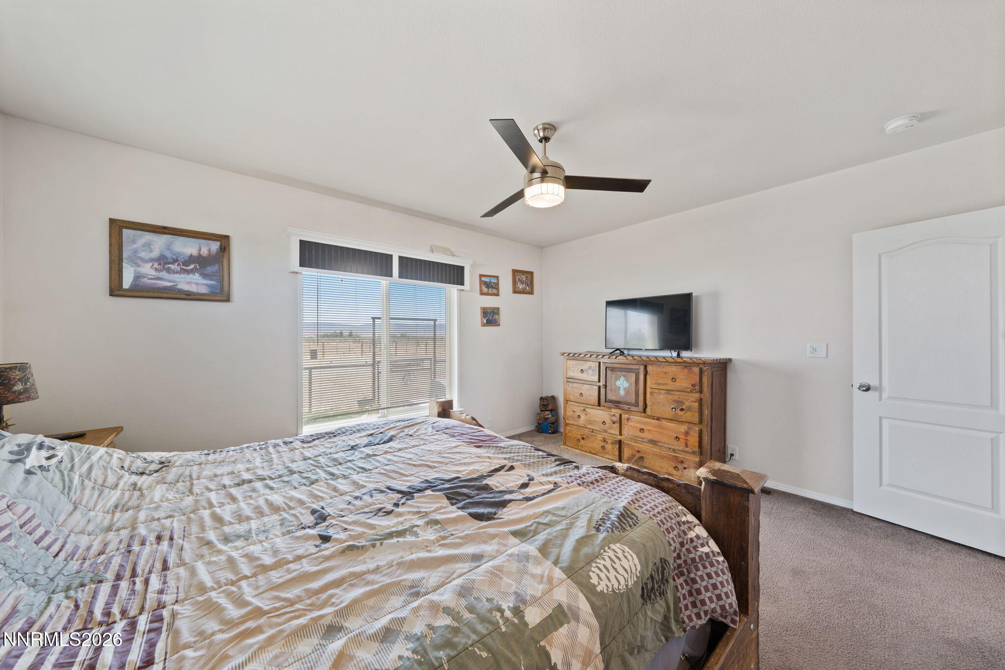 1729 2300 E Street Property Photo 28