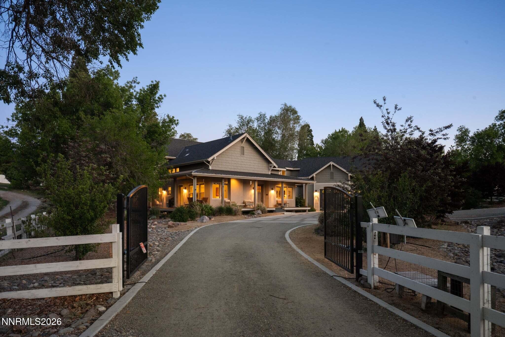 1010 Skyline Boulevard Property Photo 3