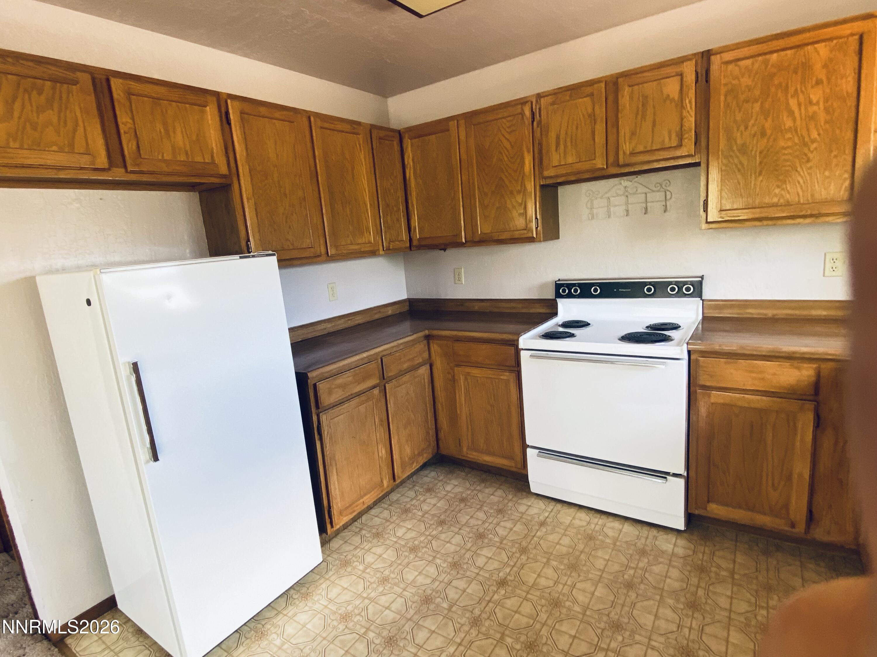 1229 S Deer Run Road Property Photo 10