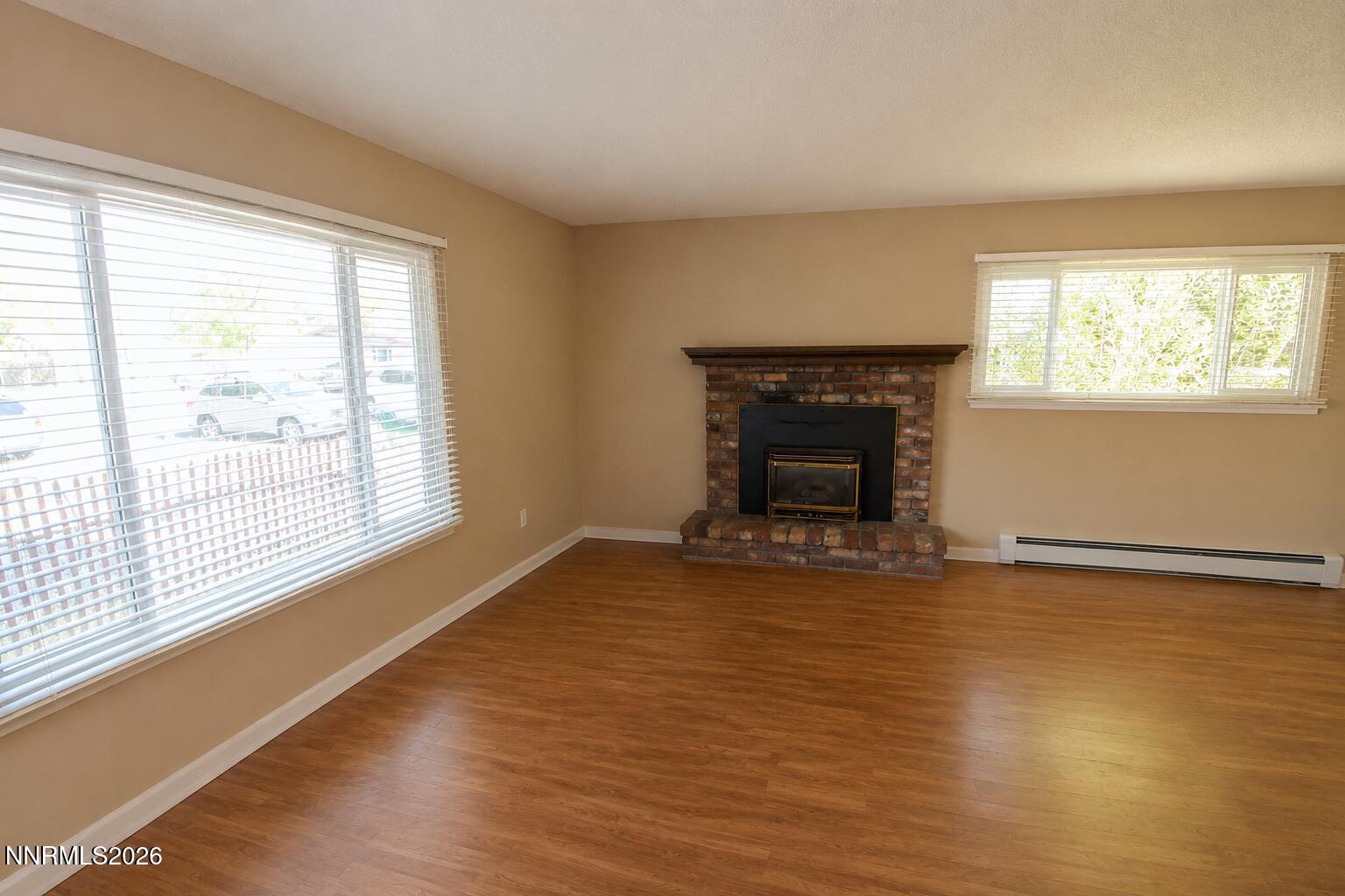 212 E Long Street Property Photo 3
