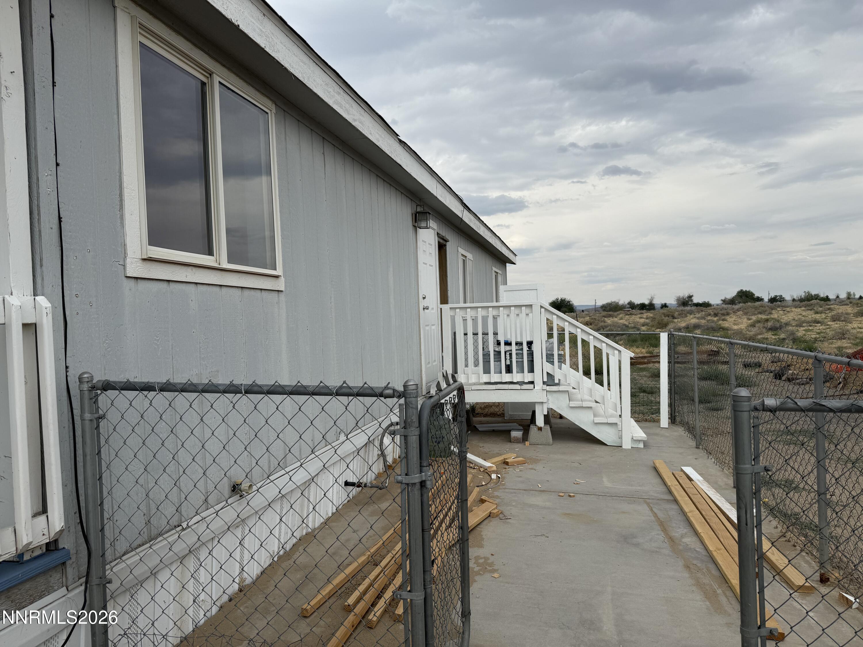 2100 E Badger Street Property Photo 7