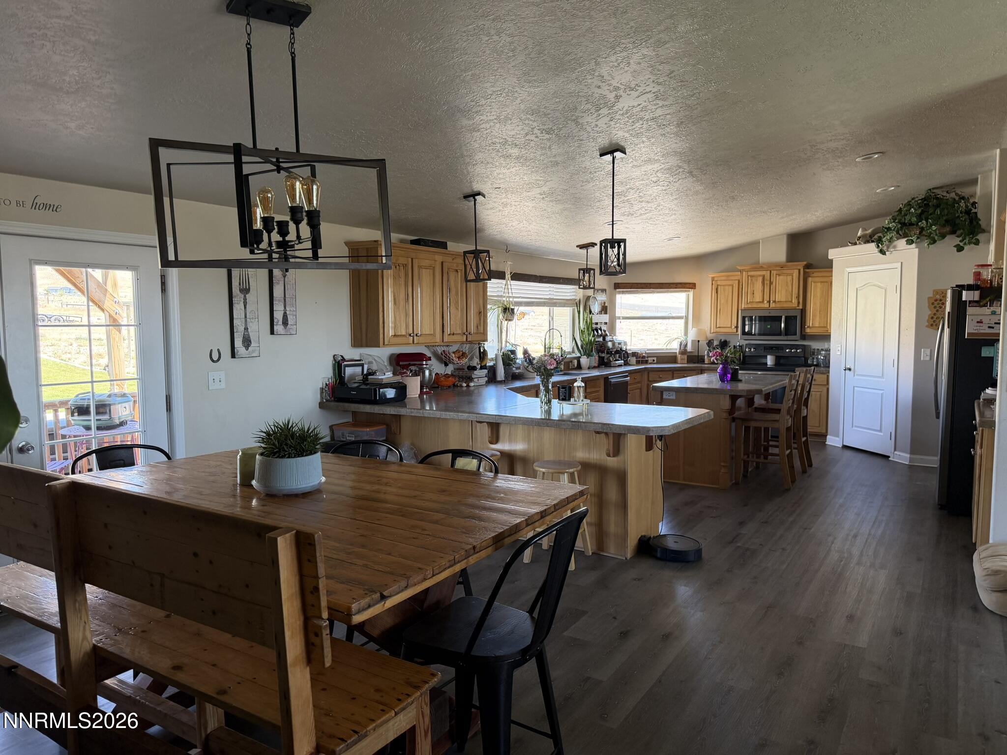 9170 Sabin Drive Property Photo 4