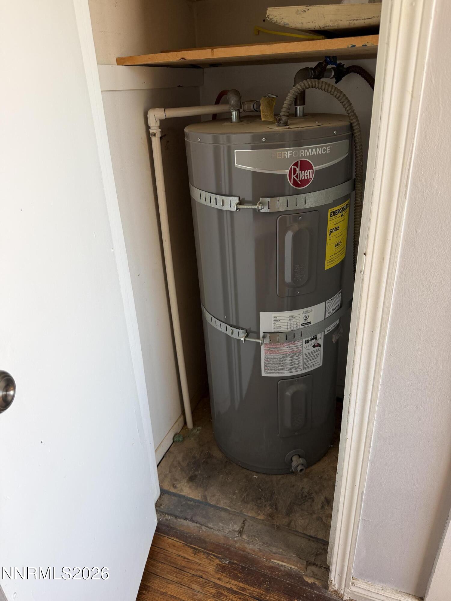 229 Cowboy Court Property Photo 6
