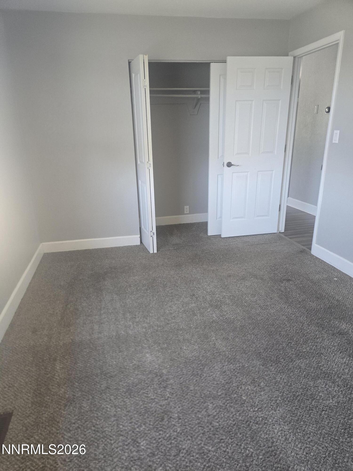 1060 S Lee Avenue Property Photo 12