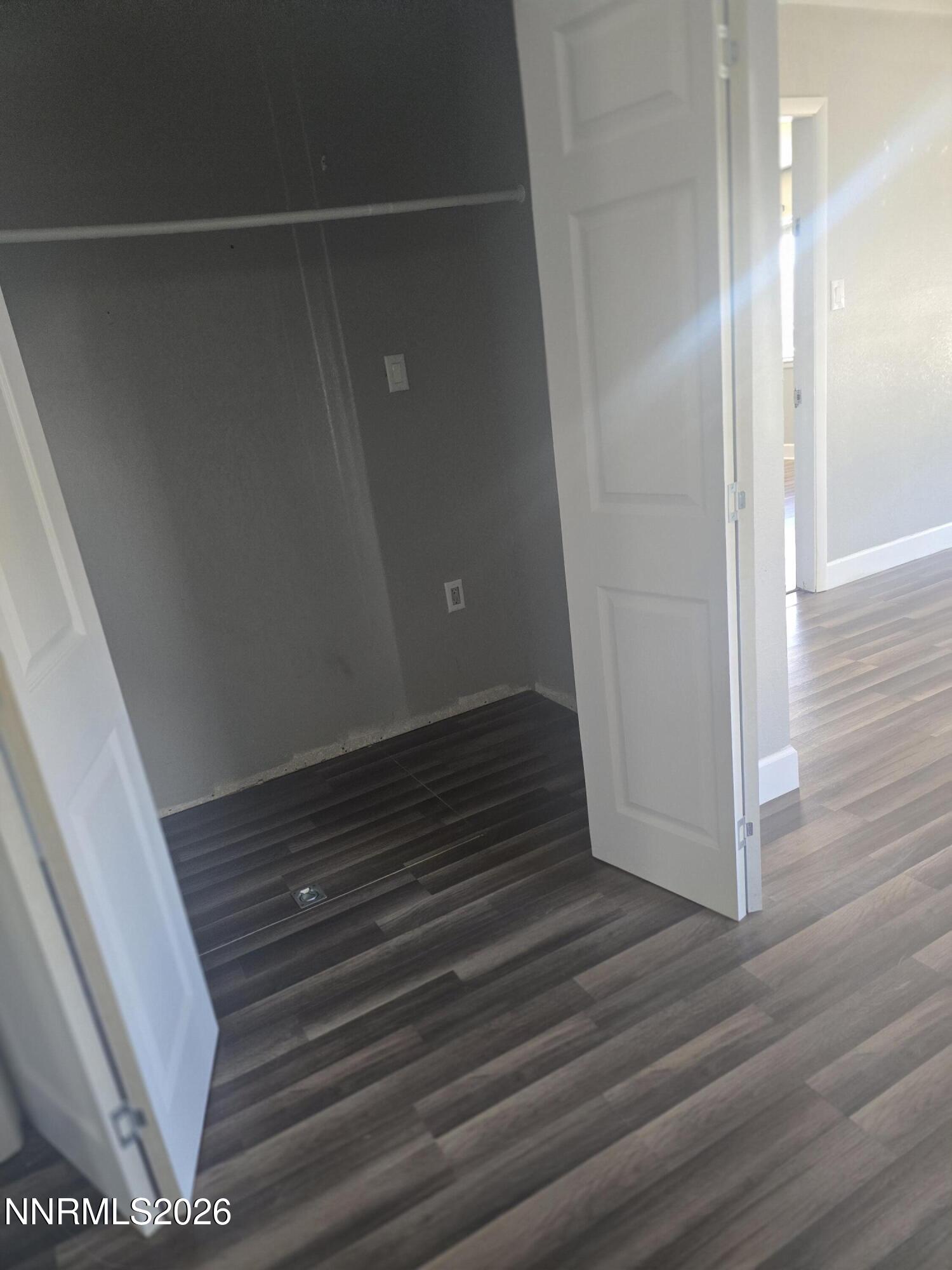 1060 S Lee Avenue Property Photo 19