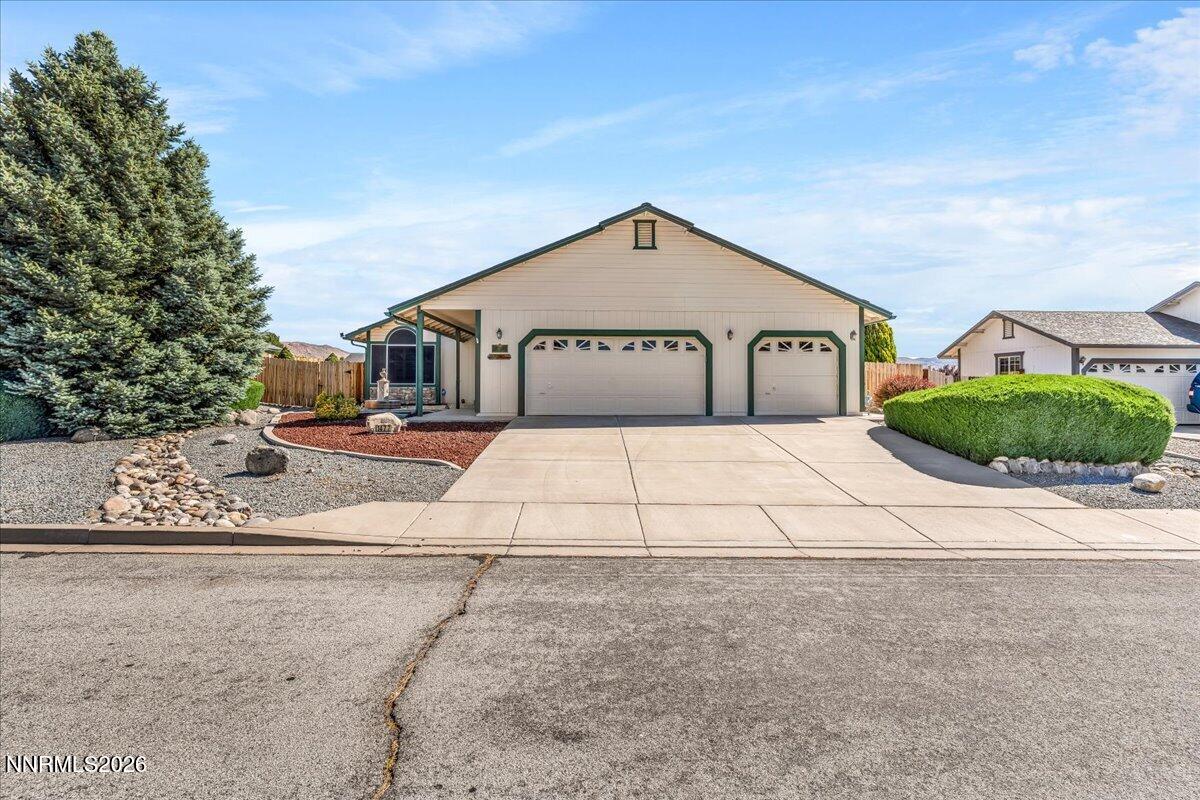 1477 Kinglet Drive Property Photo 1