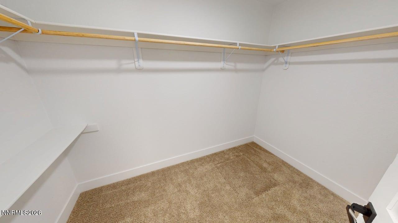435 Emerald Court Property Photo 15