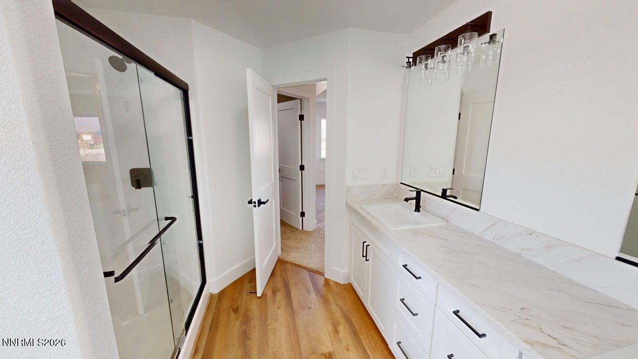 435 Emerald Court Property Photo 18