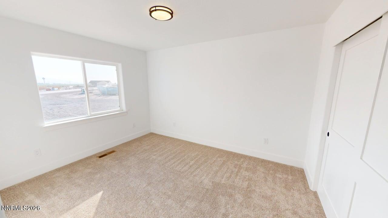 435 Emerald Court Property Photo 20