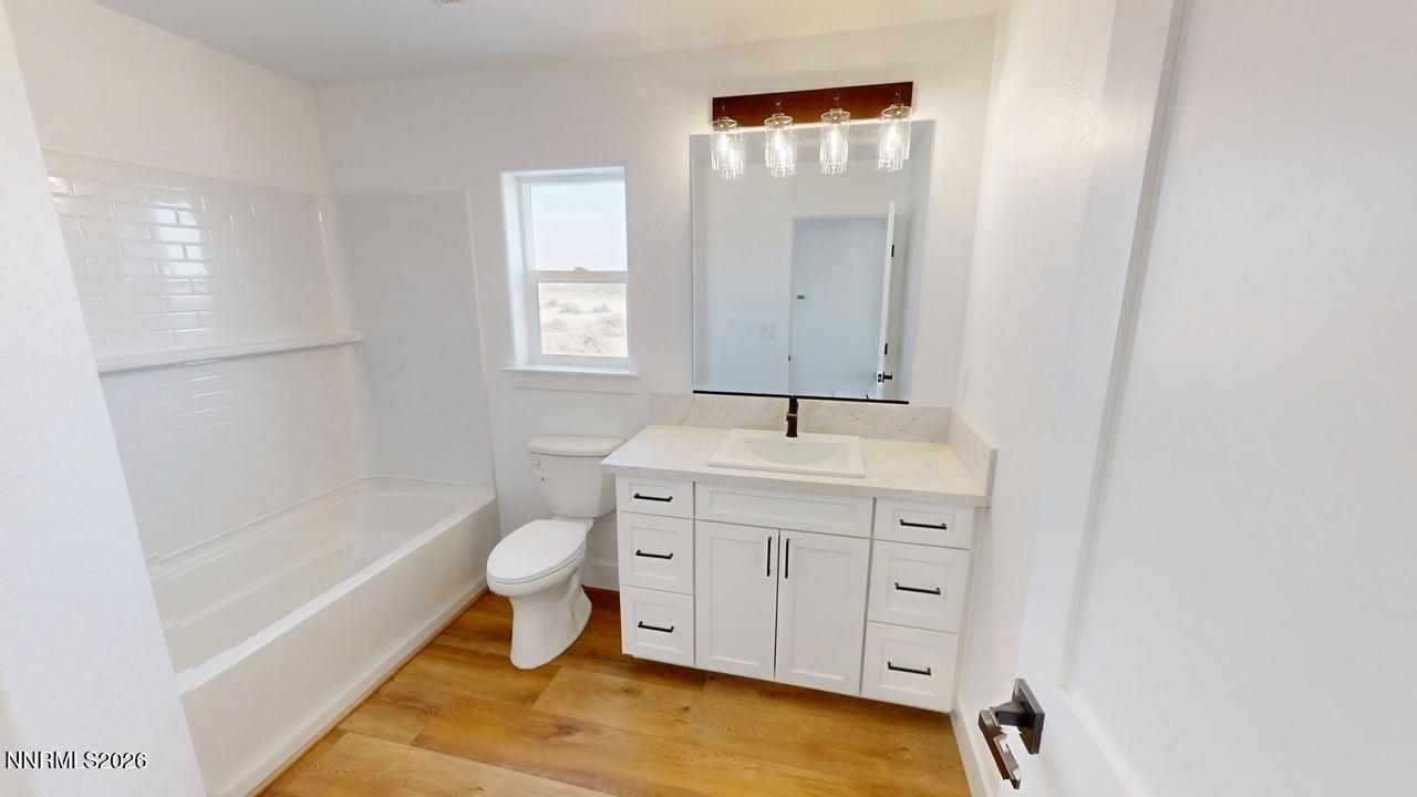 435 Emerald Court Property Photo 22