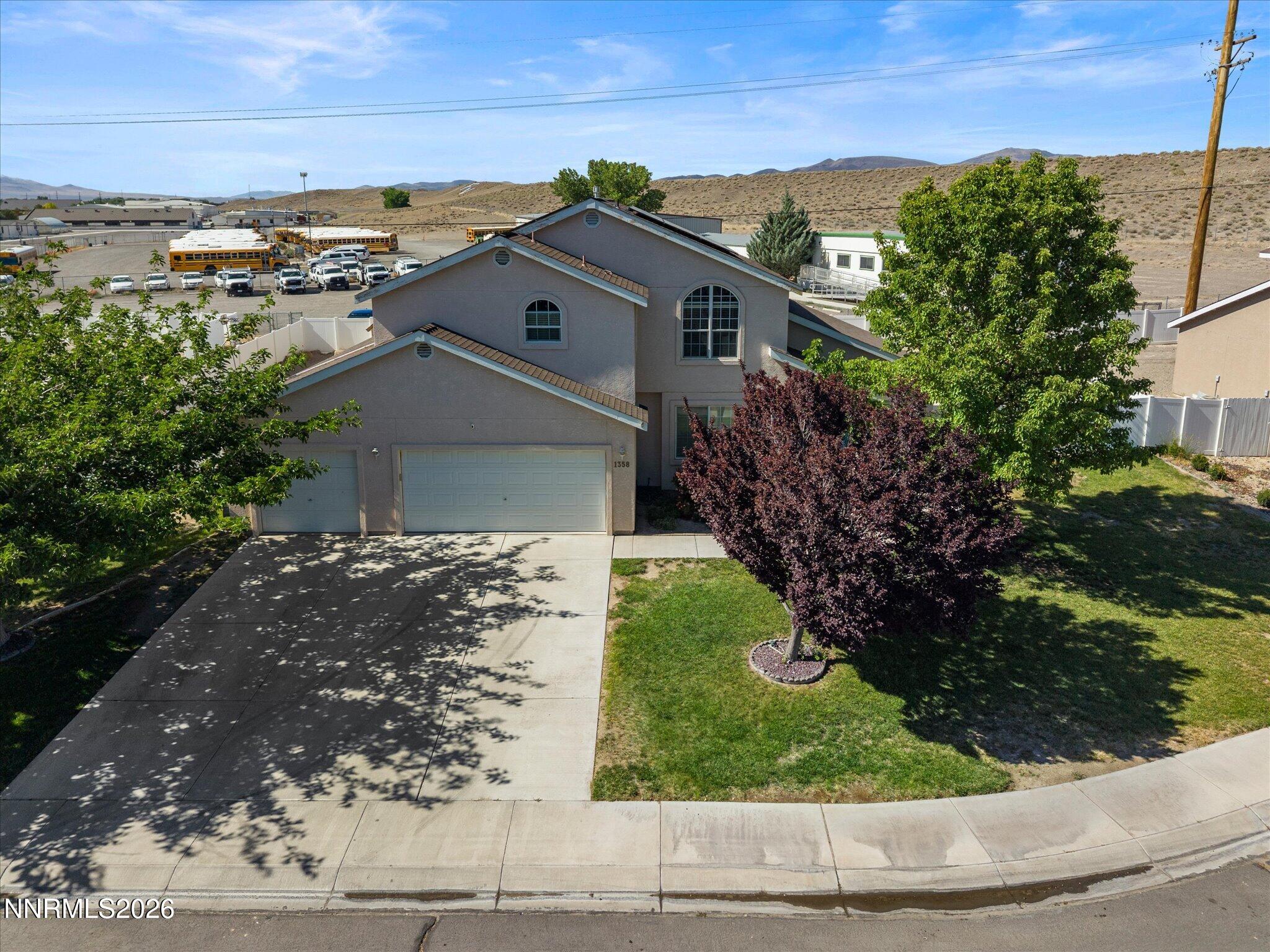 1358 White Bluffs Circle Property Photo 3