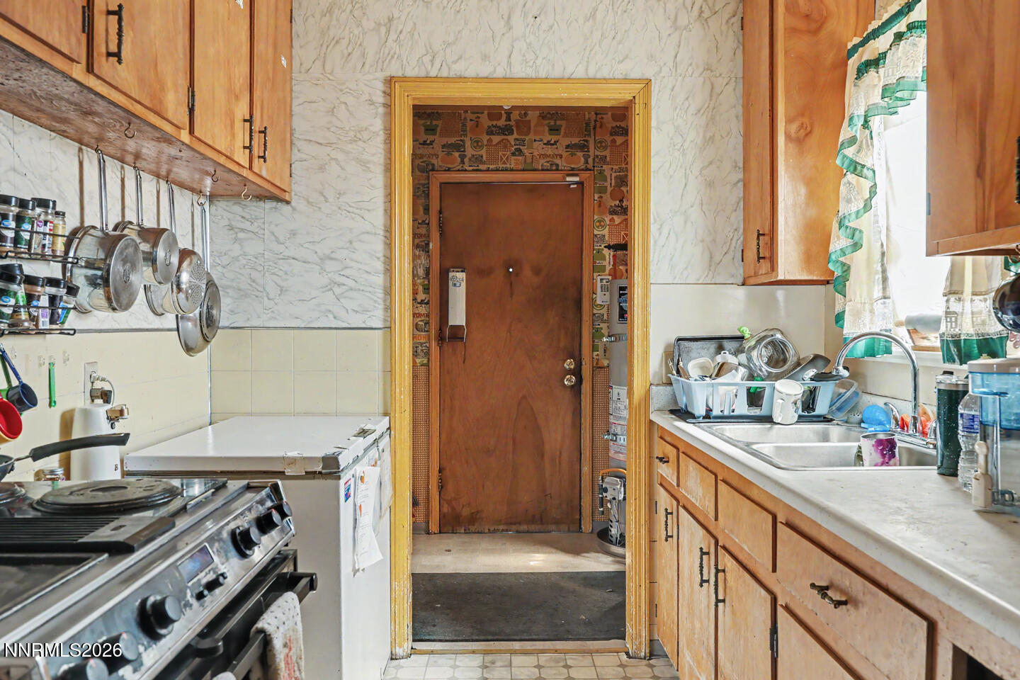 762 W Williams Avenue Property Photo 8