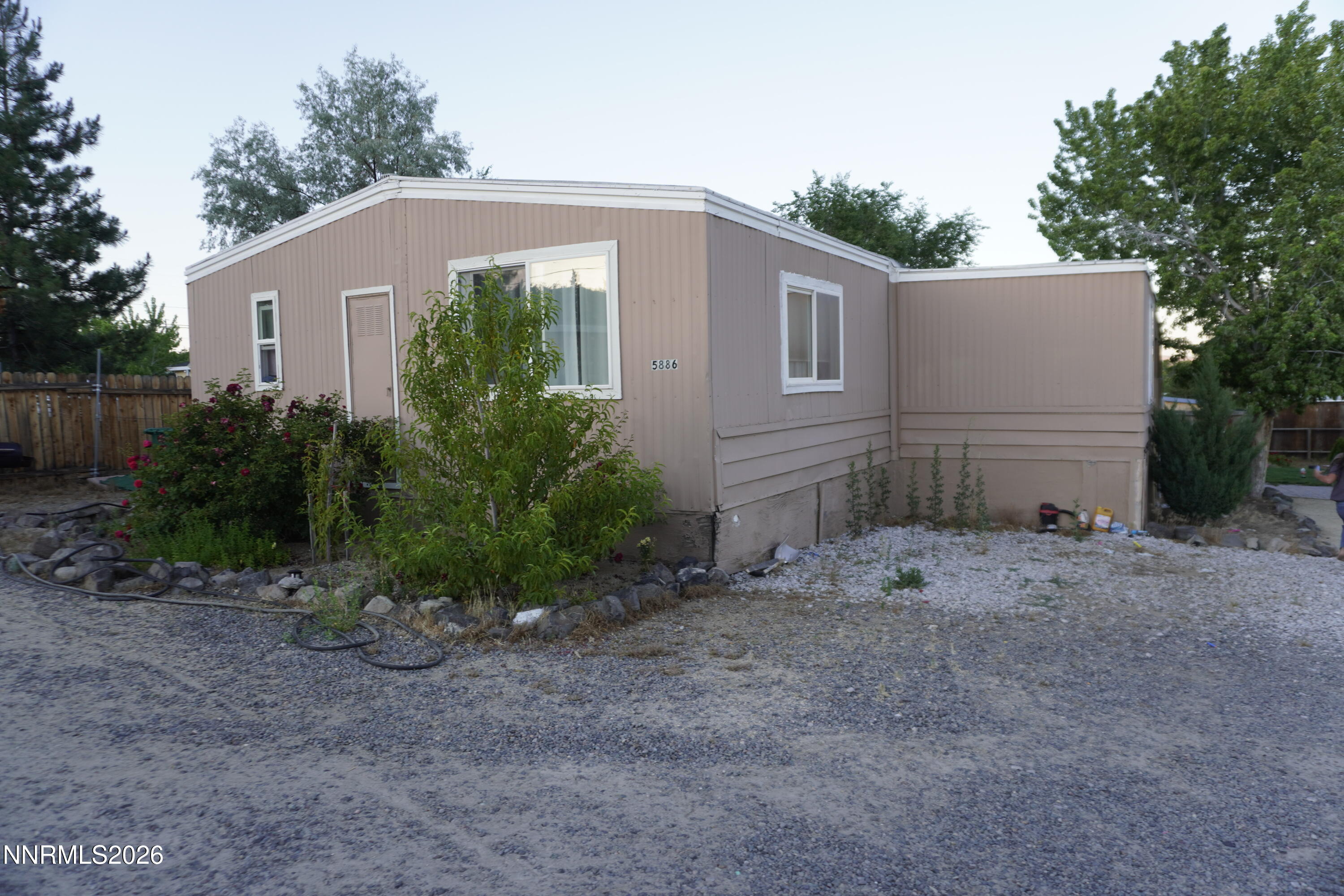 5886 Leon Drive Property Photo 2