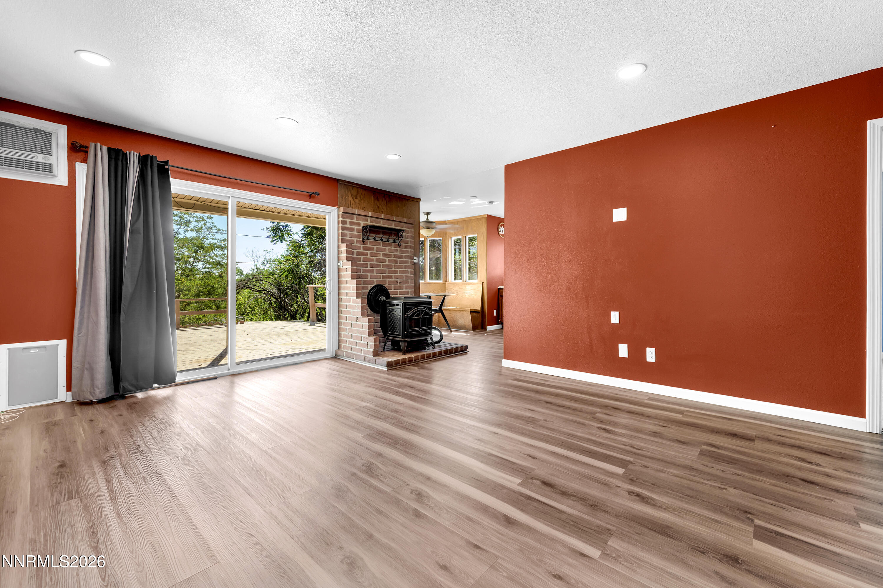 7740 Yorkshire Drive Property Photo 4
